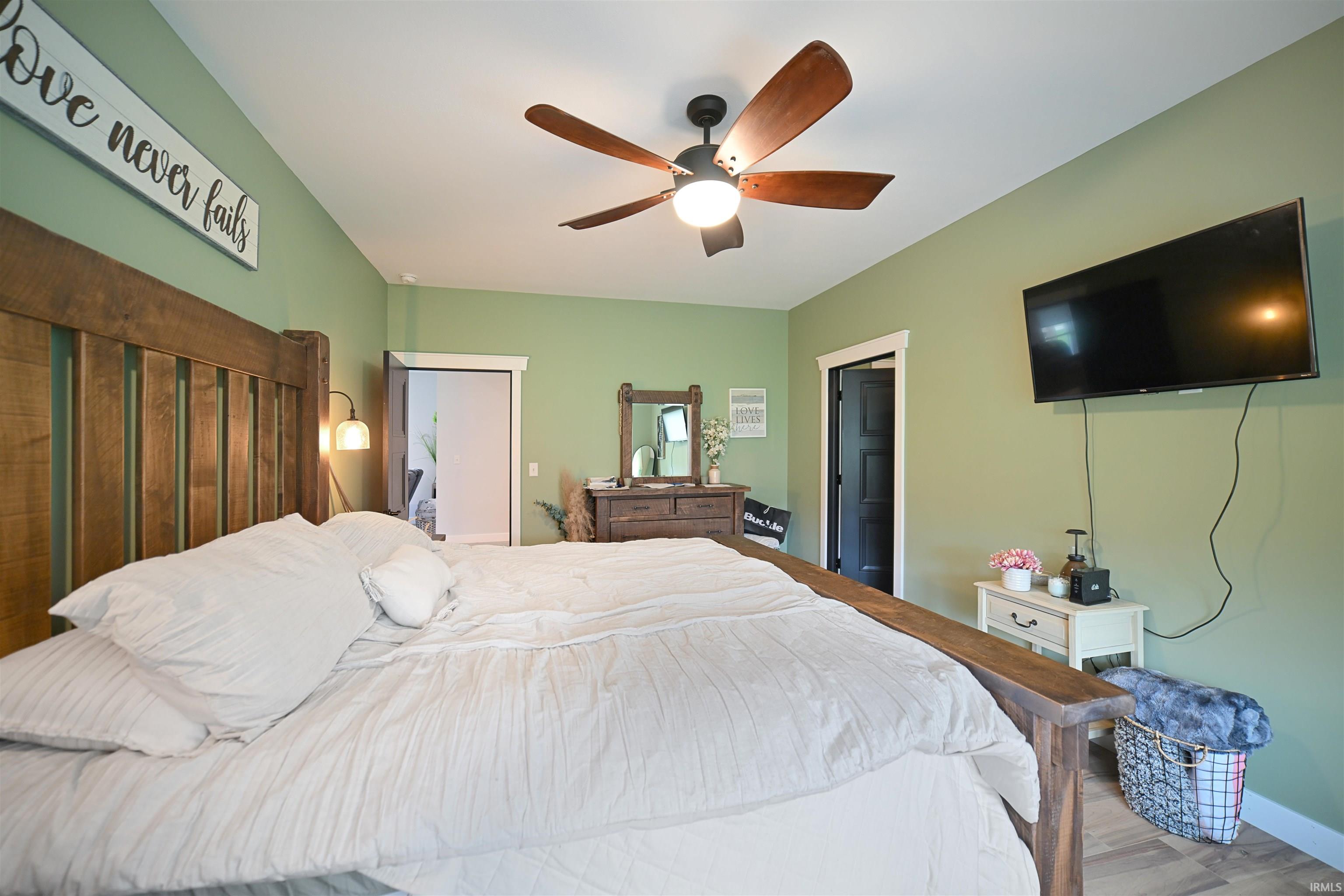 Photo 18 of 585 E Beer Road