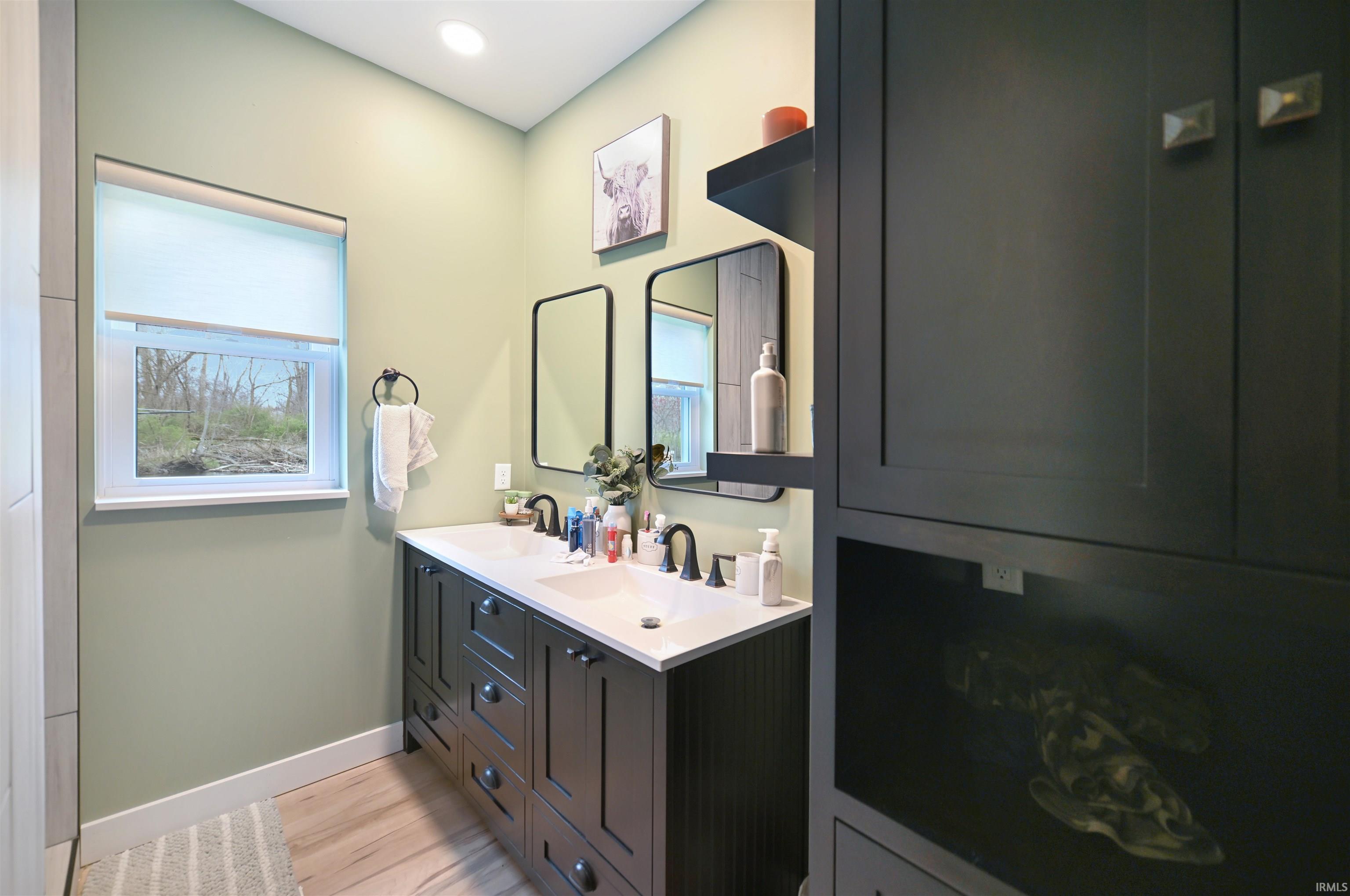 Photo 23 of 585 E Beer Road