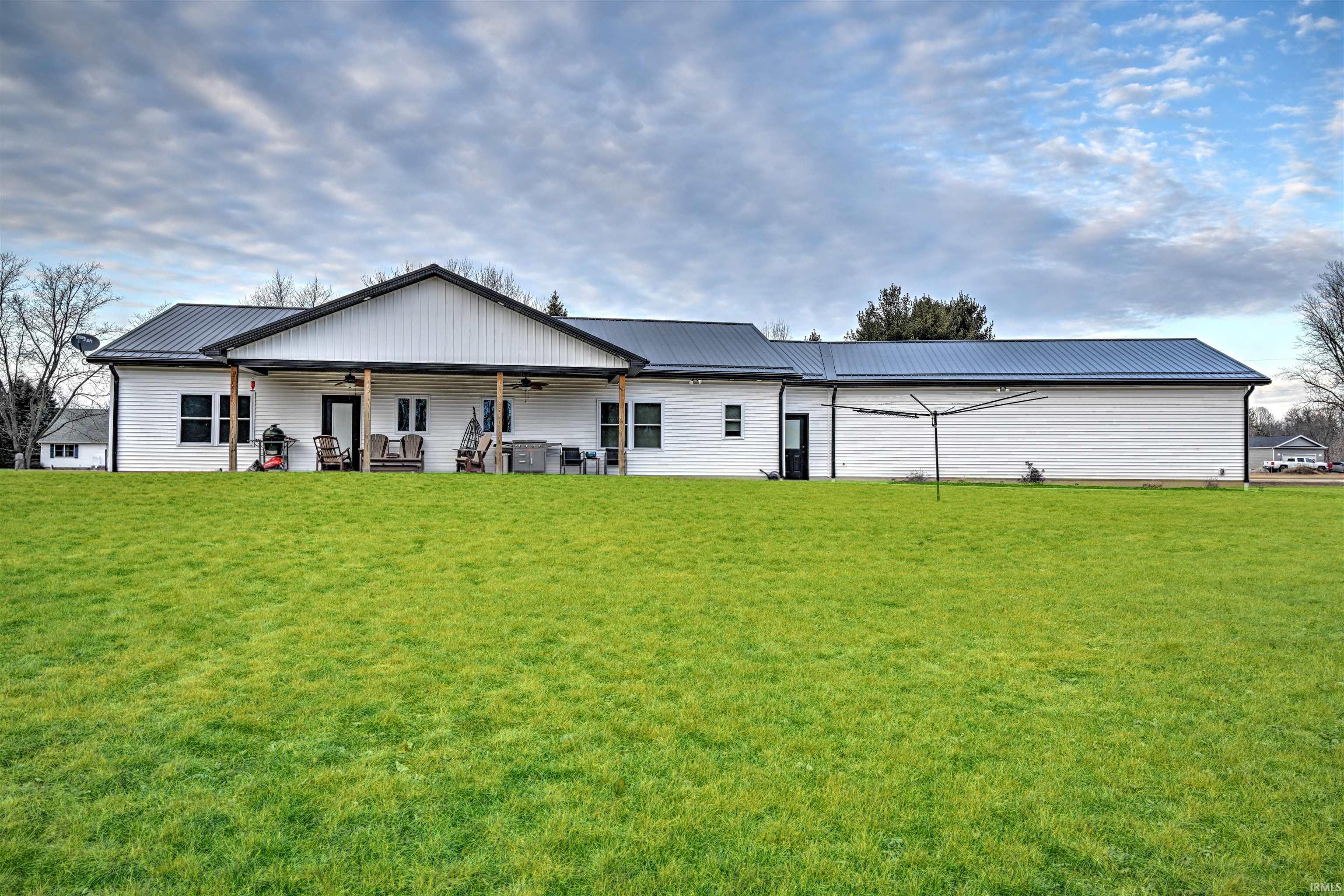 Photo 6 of 585 E Beer Road