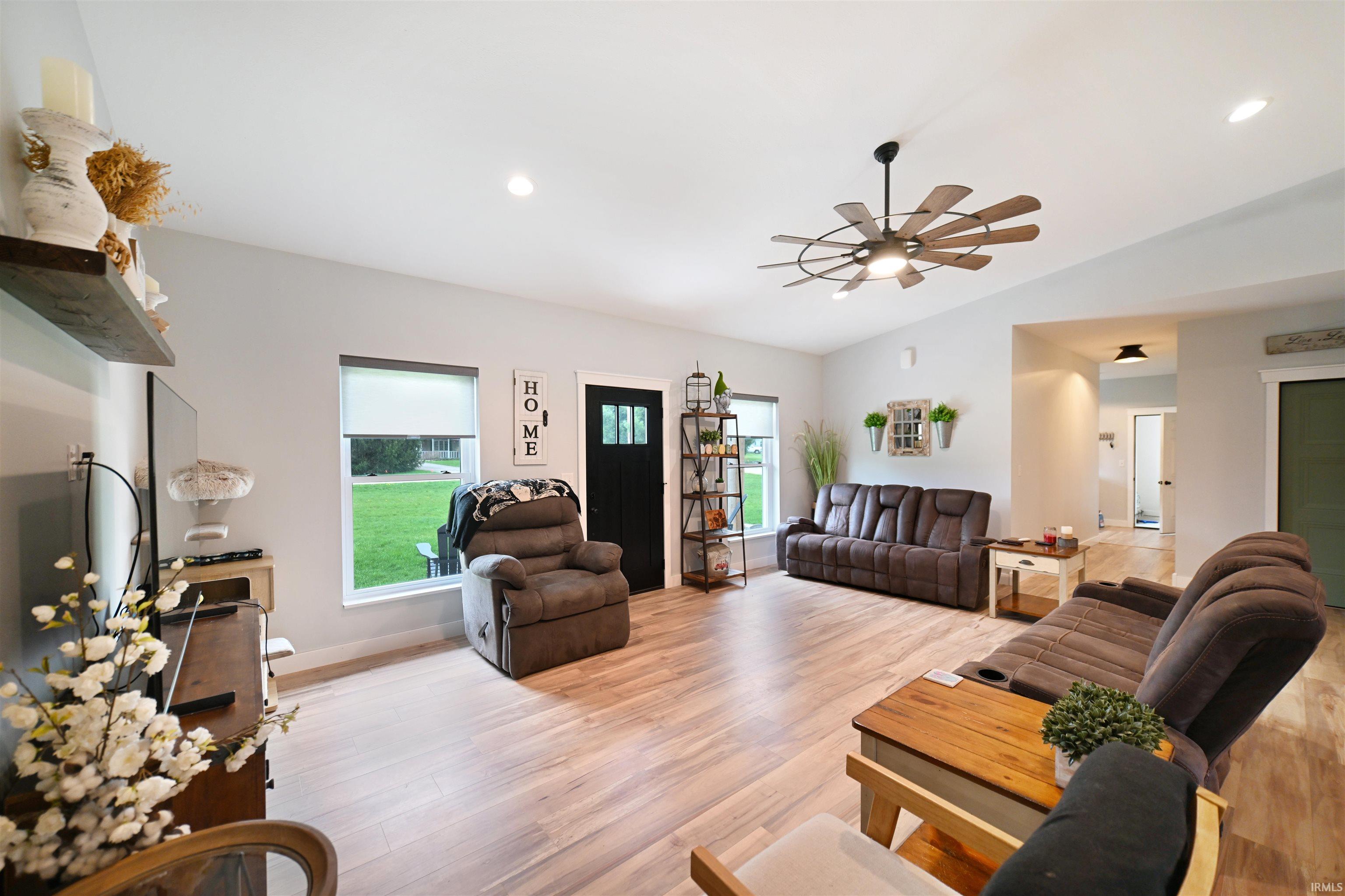 Photo 9 of 585 E Beer Road