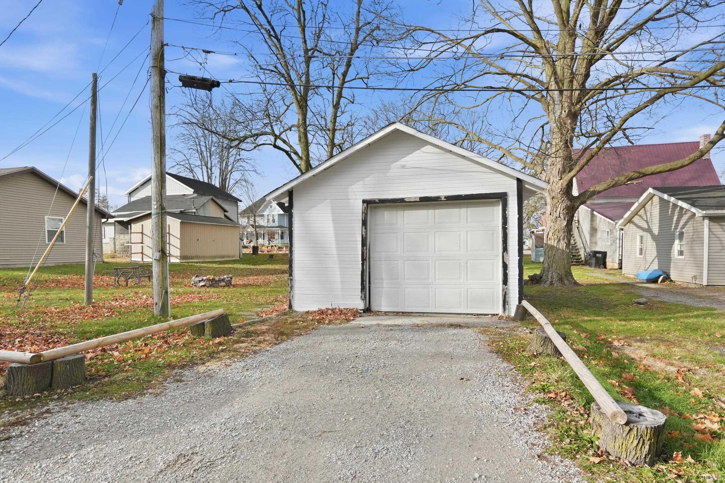 Detached garage with driveway