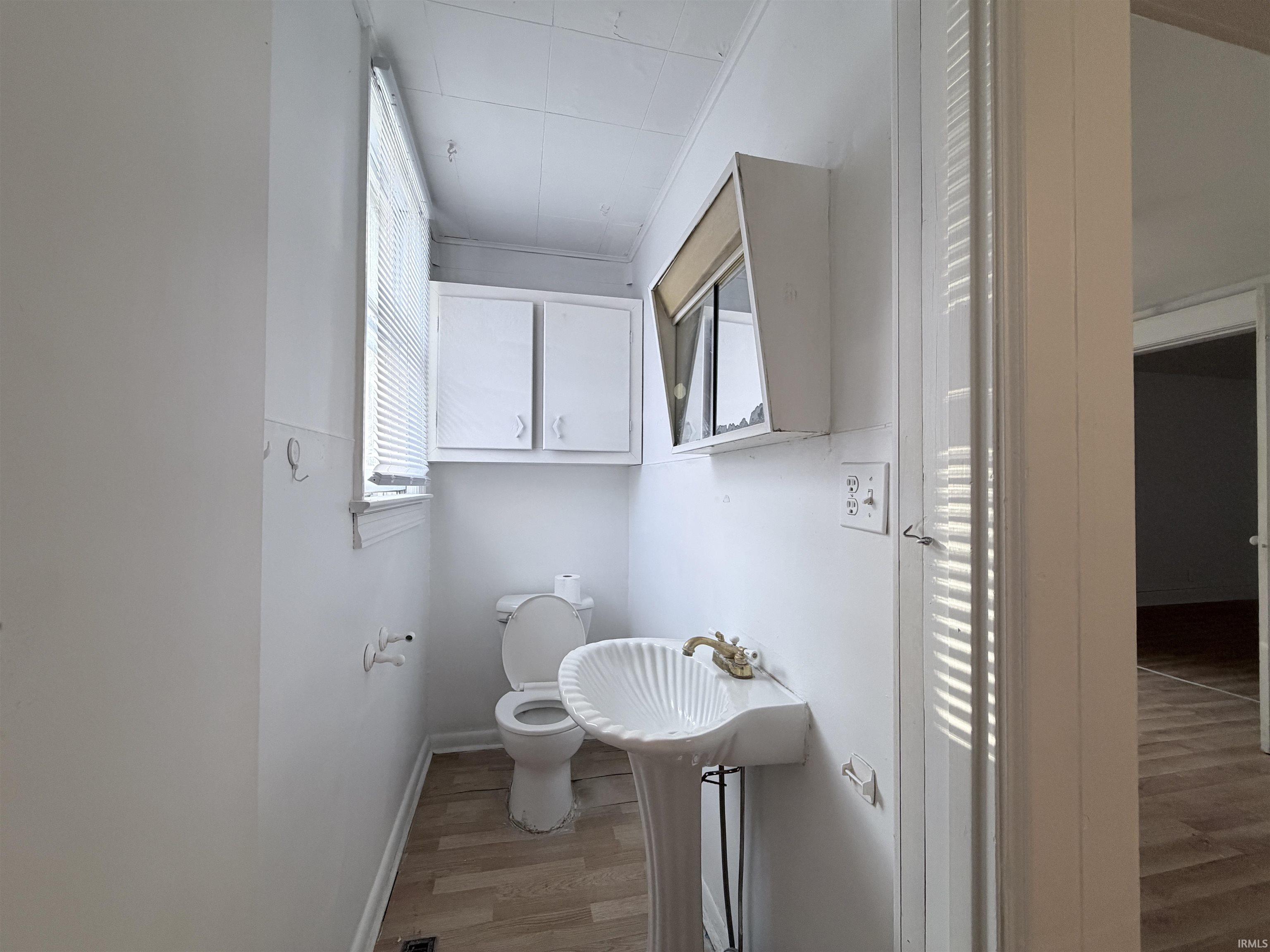 Photo 16 of 925 Cottage Avenue