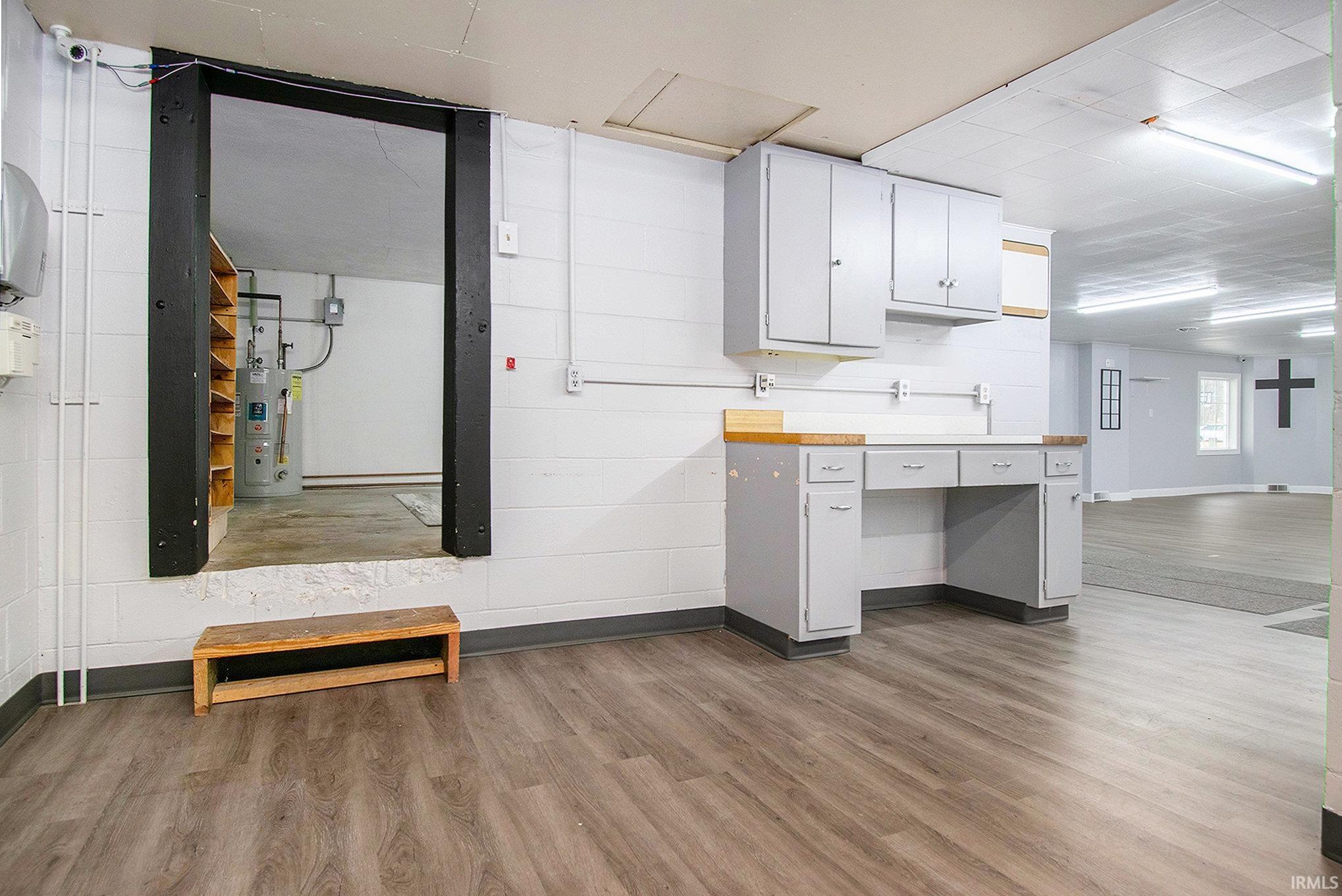 Photo 14 of 1002 E State Road 114 Road