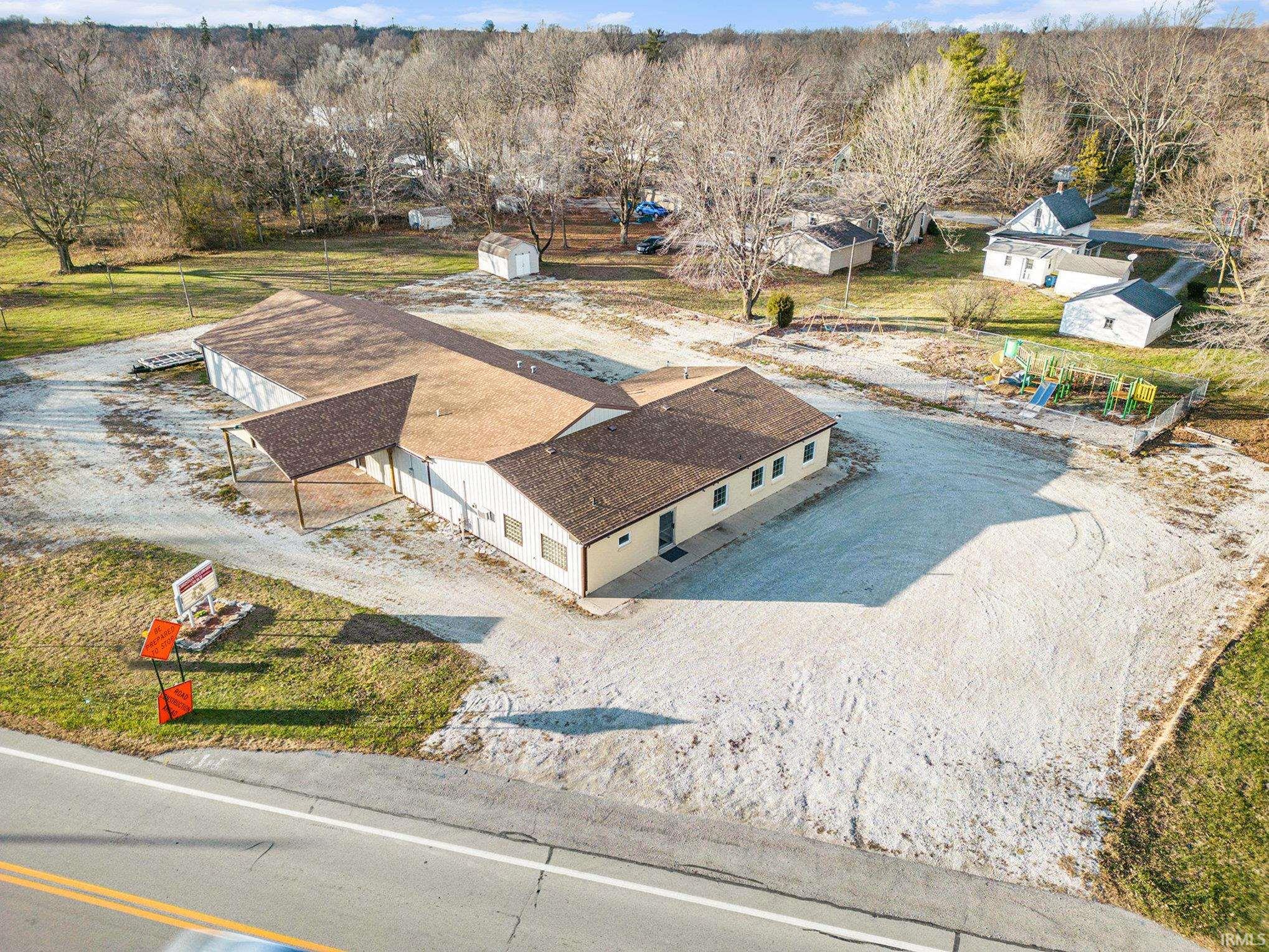Aerial view of property and surrounding area