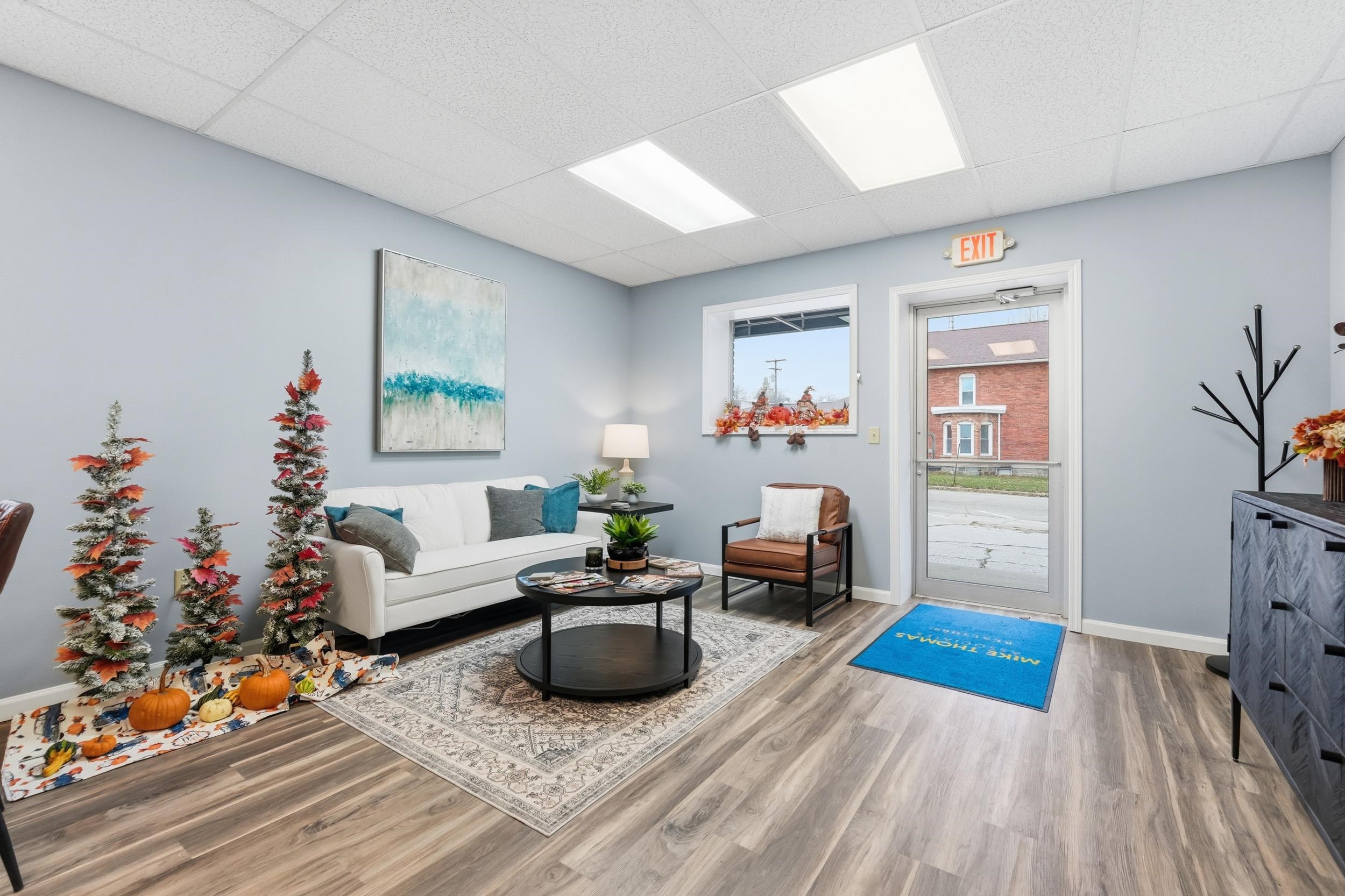 Photo 3 of 116 E Wayne Street