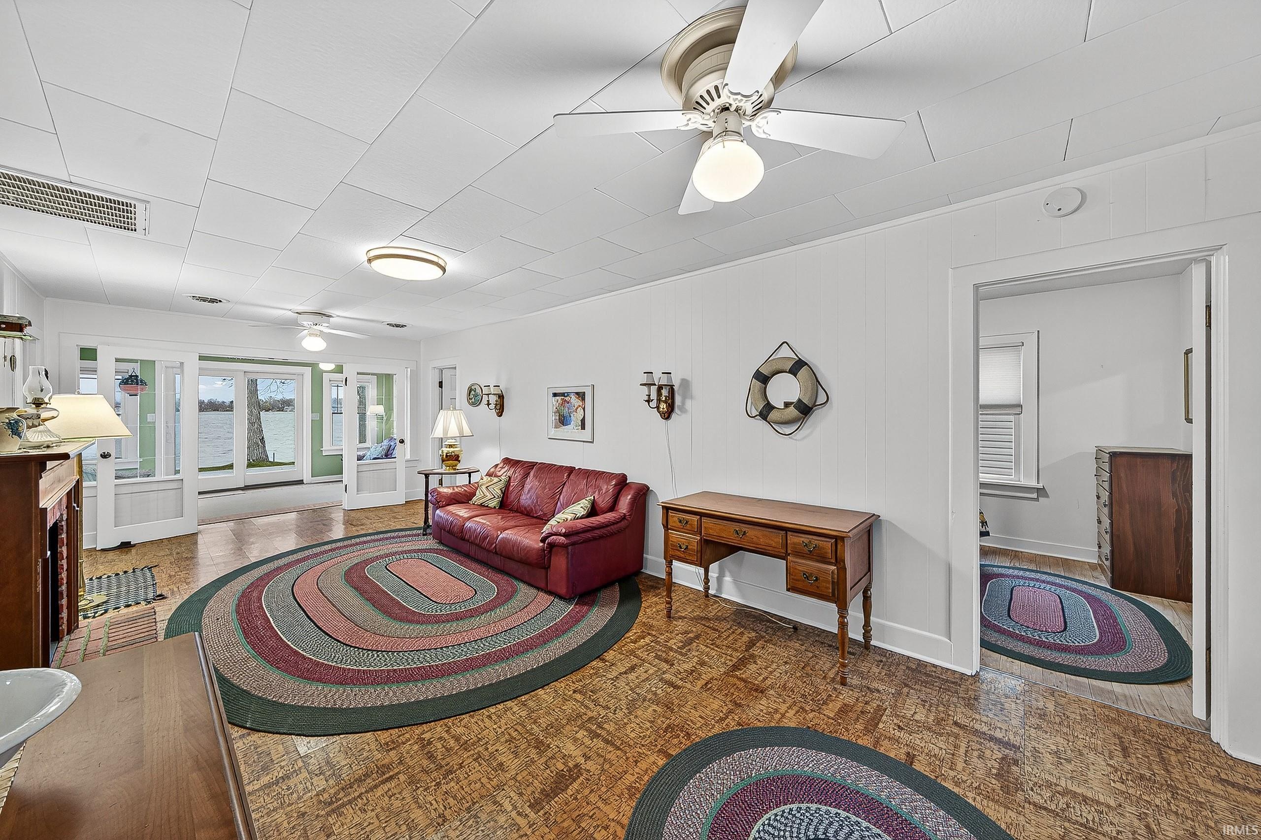 Photo 10 of 17 EMS T42B LN