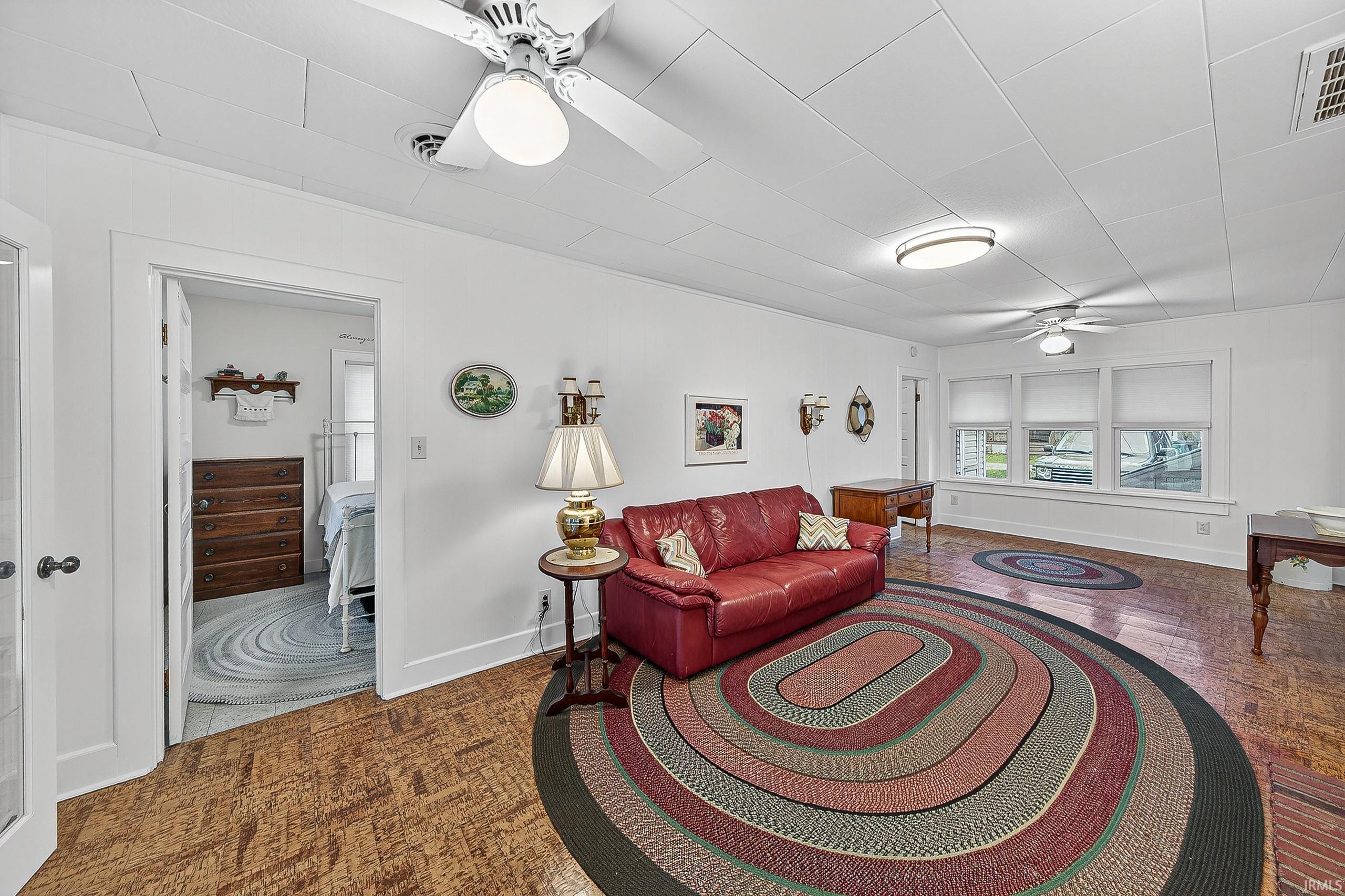 Photo 12 of 17 EMS T42B LN