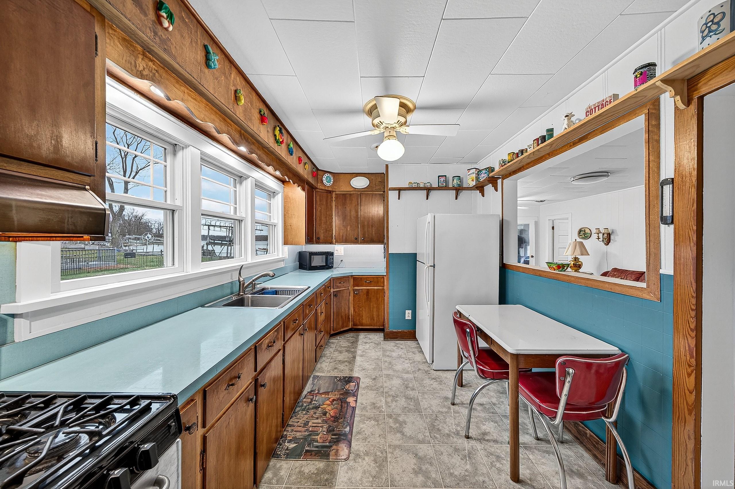 Photo 15 of 17 EMS T42B LN