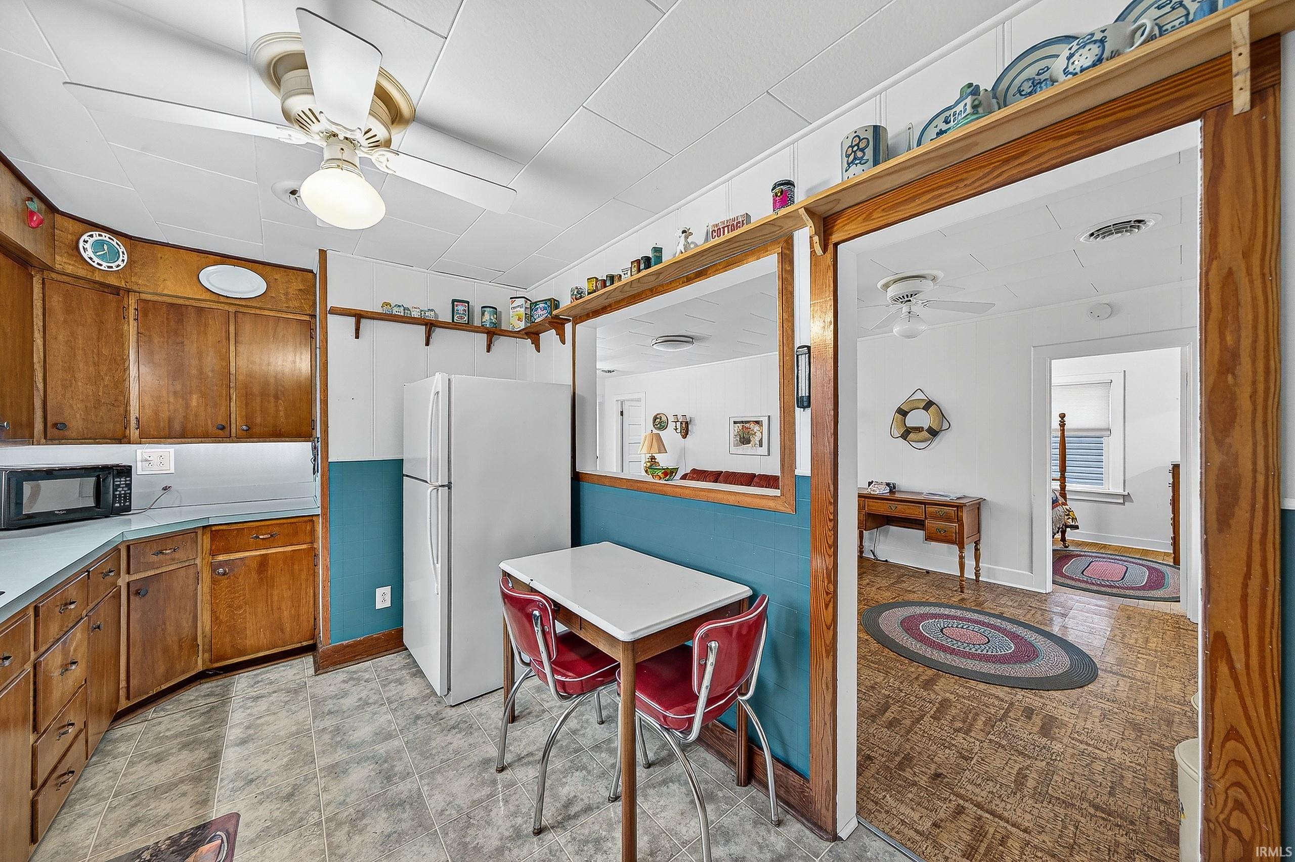 Photo 17 of 17 EMS T42B LN