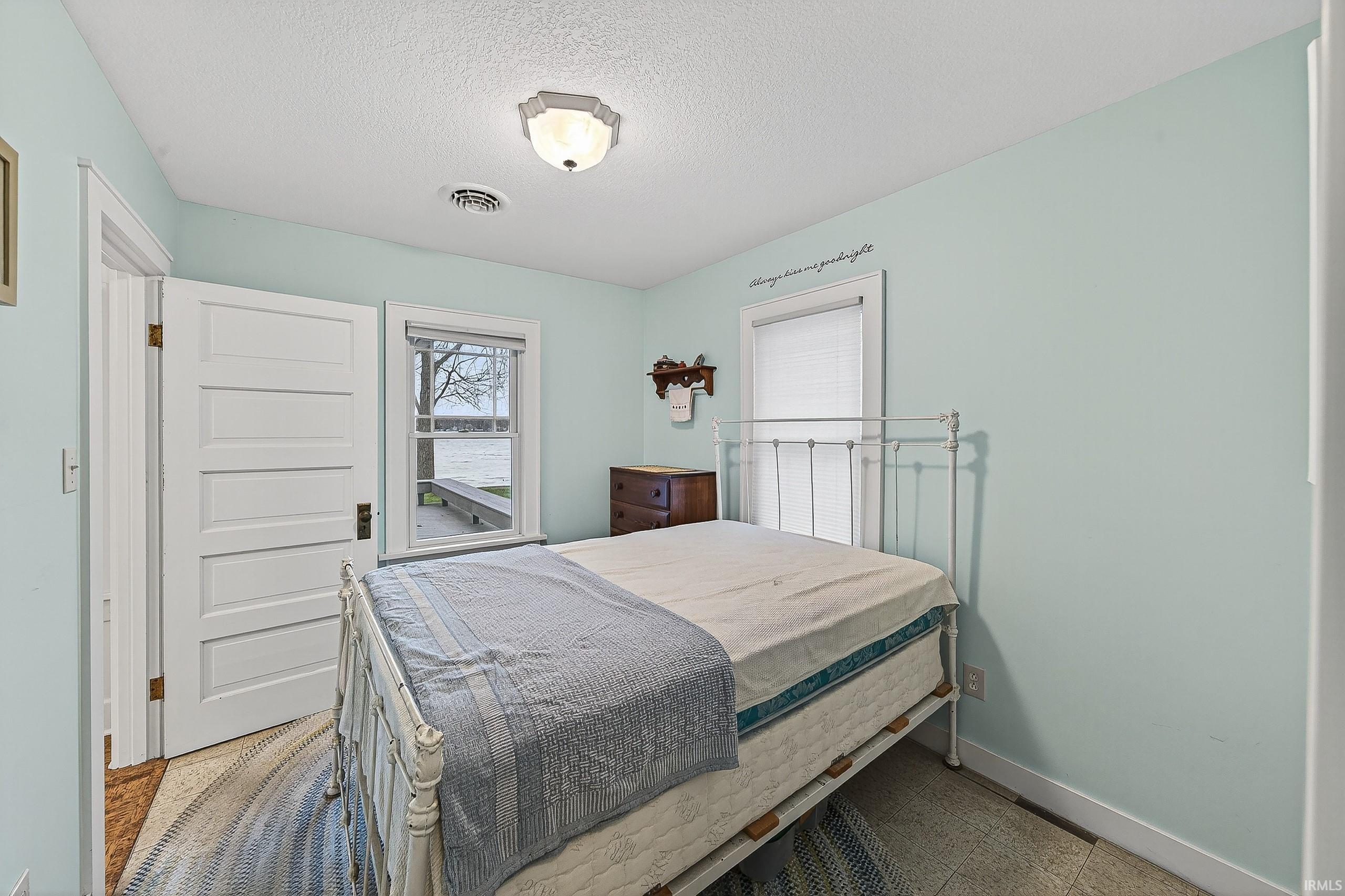 Photo 18 of 17 EMS T42B LN