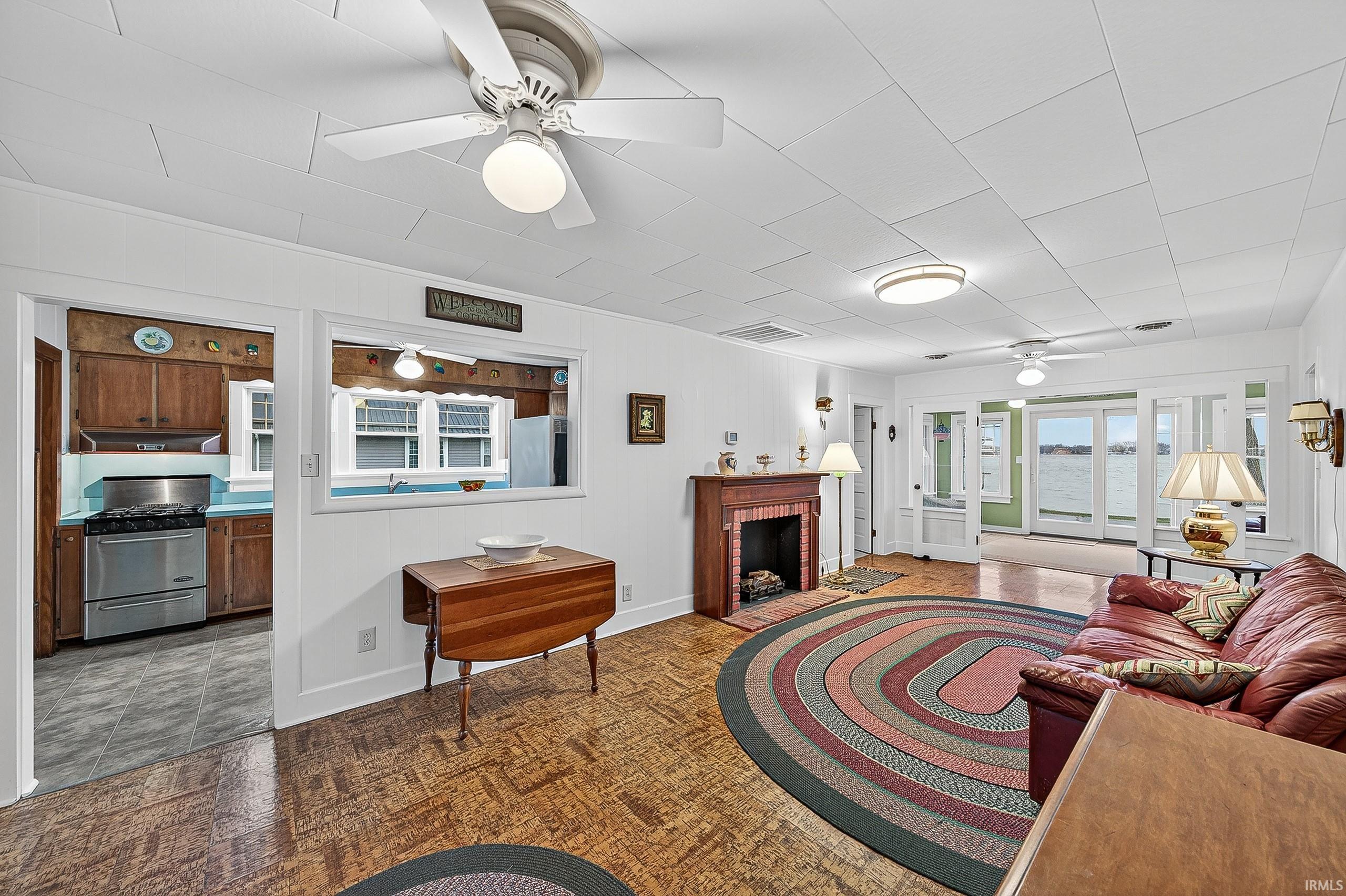 Photo 9 of 17 EMS T42B LN