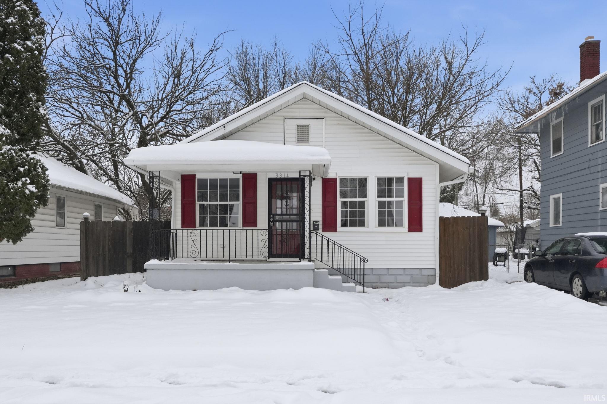 View of front of house with a porch