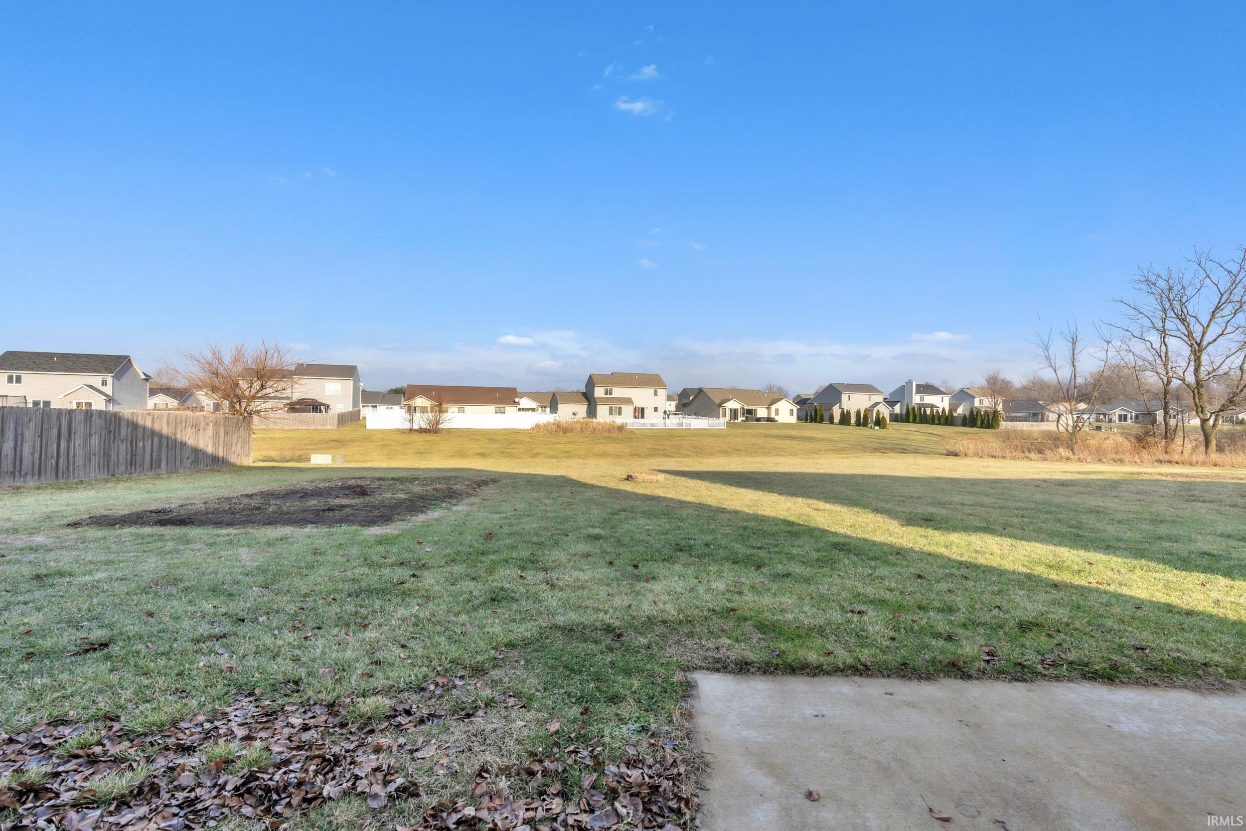 View of yard with a residential view