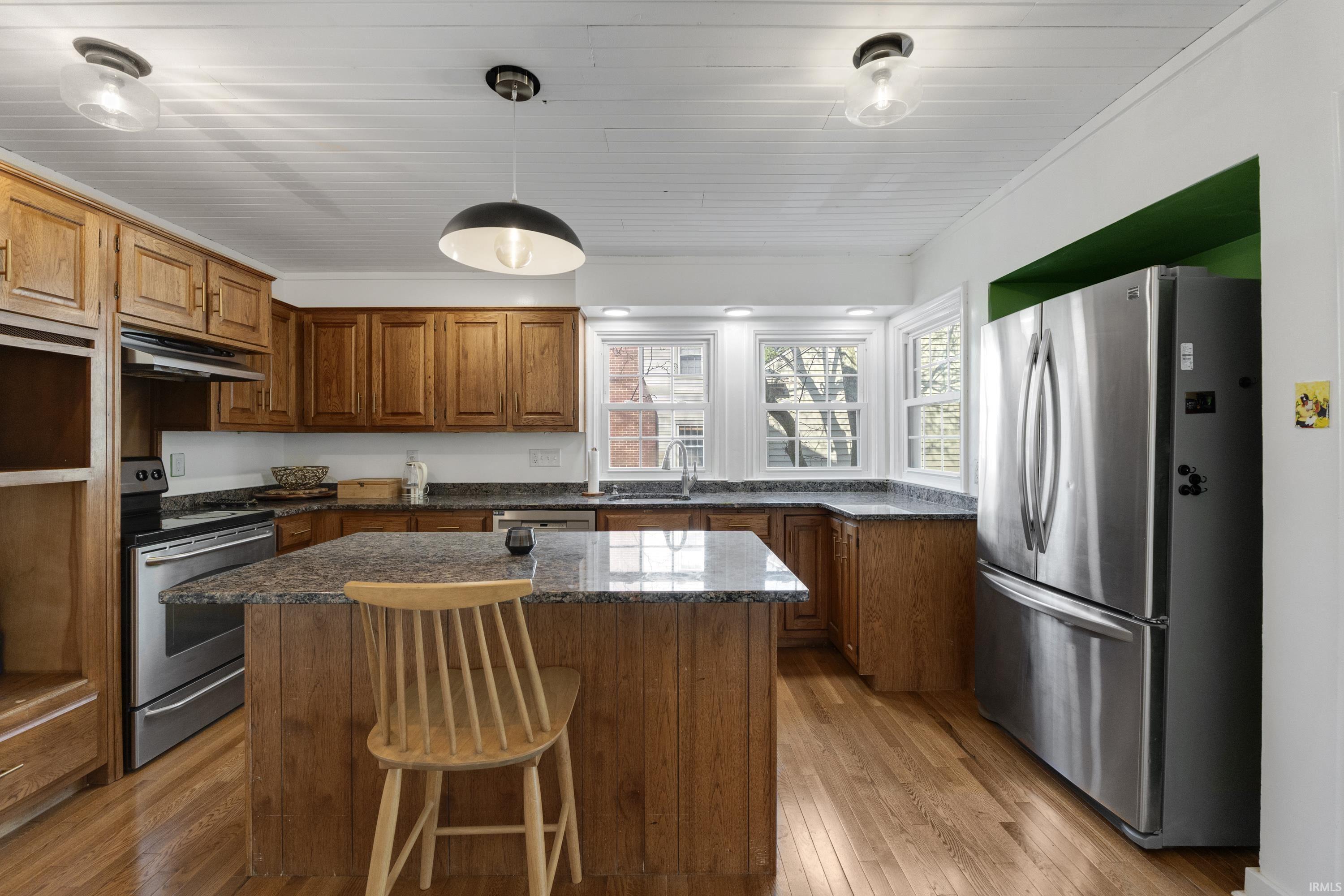 Photo 10 of 3546 Willowdale Road