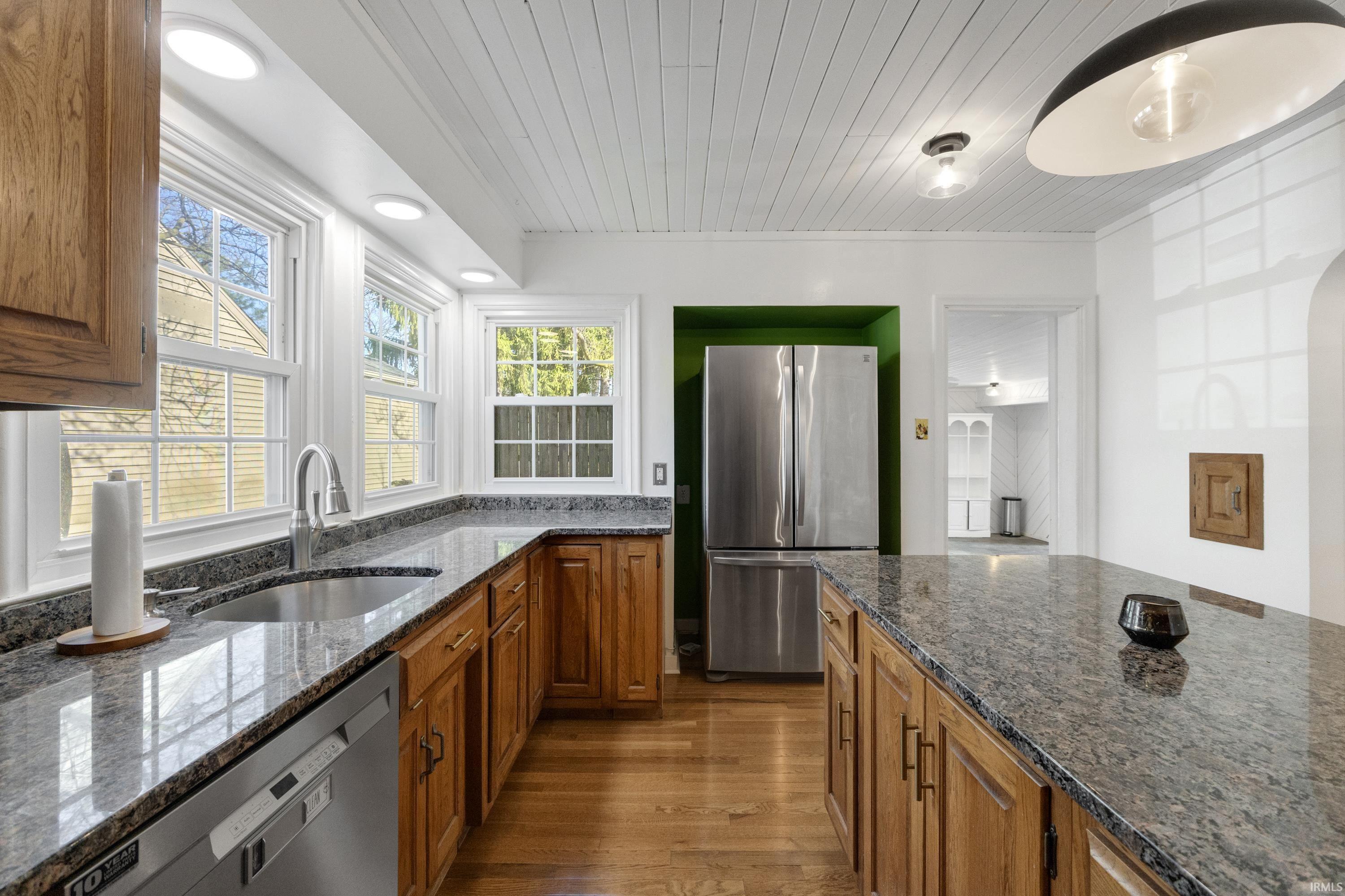 Photo 9 of 3546 Willowdale Road