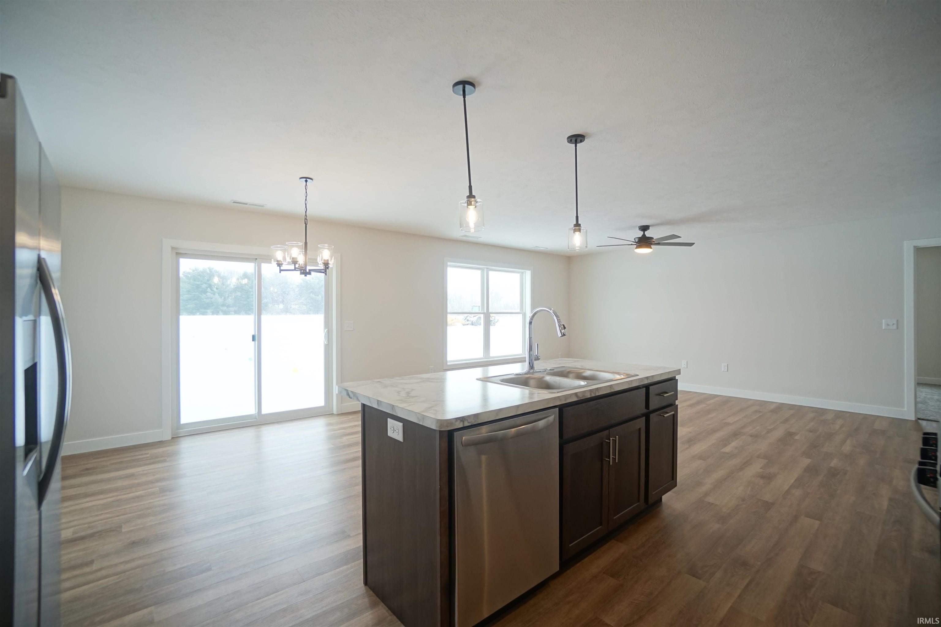 Photo 4 of 430 N Eastfield Circle