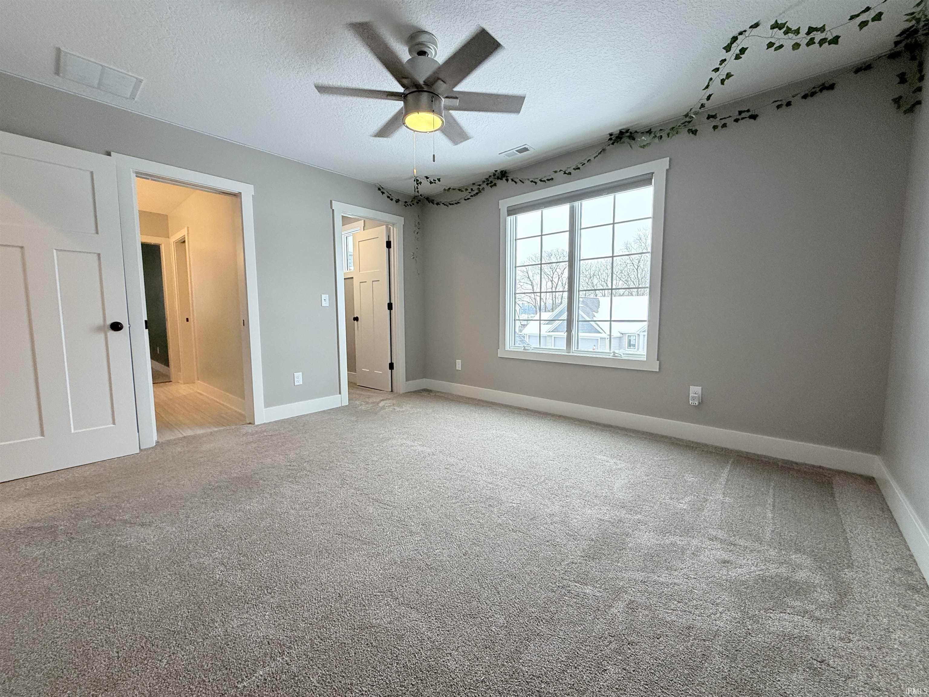 Photo 25 of 16467 Quarry Boulevard