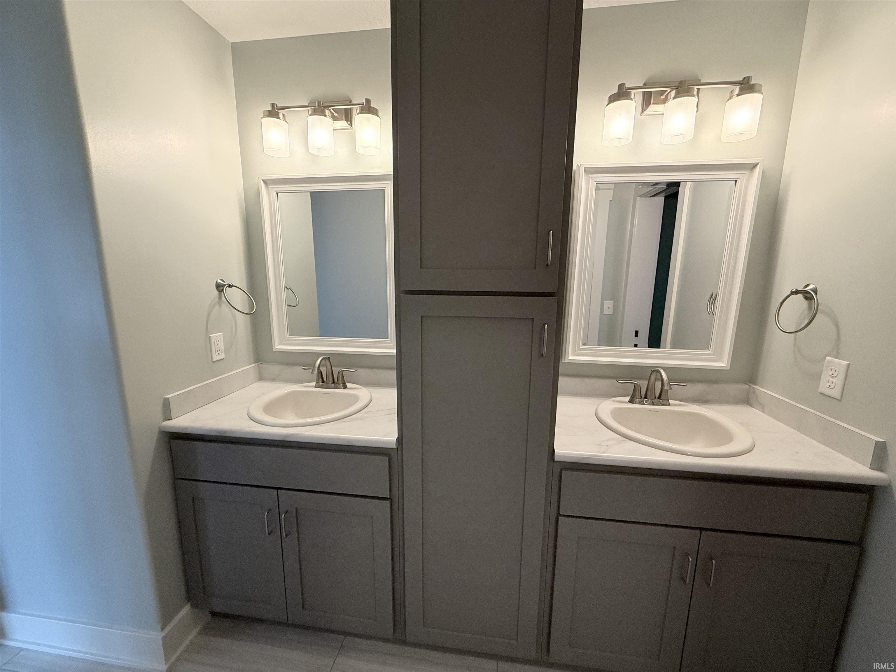 Photo 26 of 16467 Quarry Boulevard