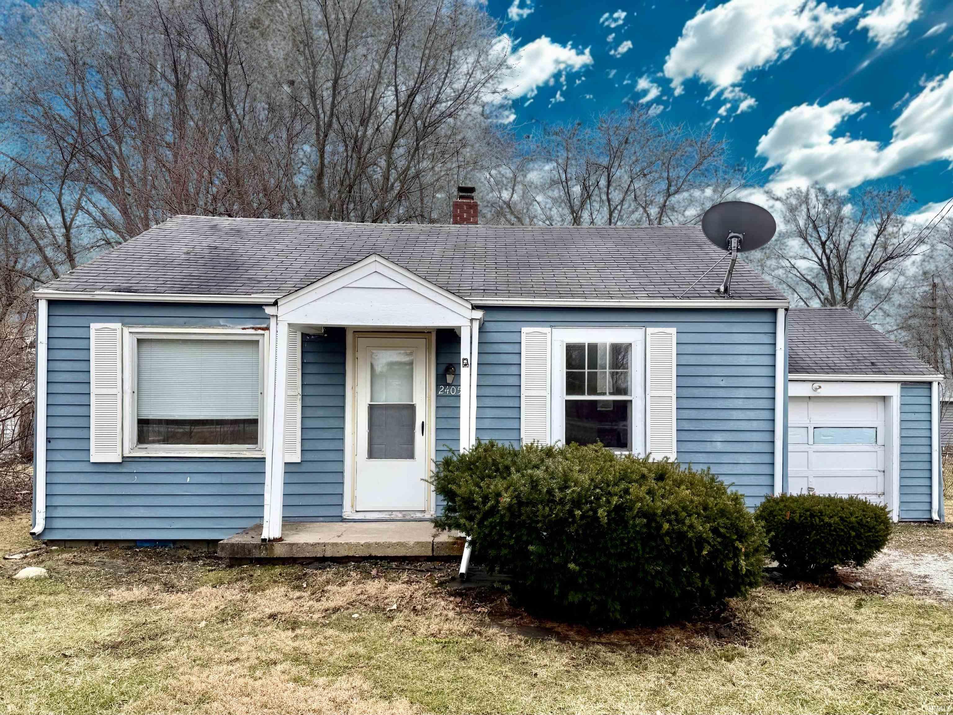 Homes for sale in Anderson, IN | 2405 E 3rd St, Anderson, IN 46012 | MLS# 202548611