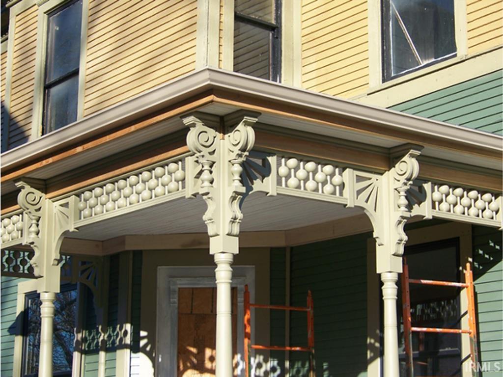View of side of home