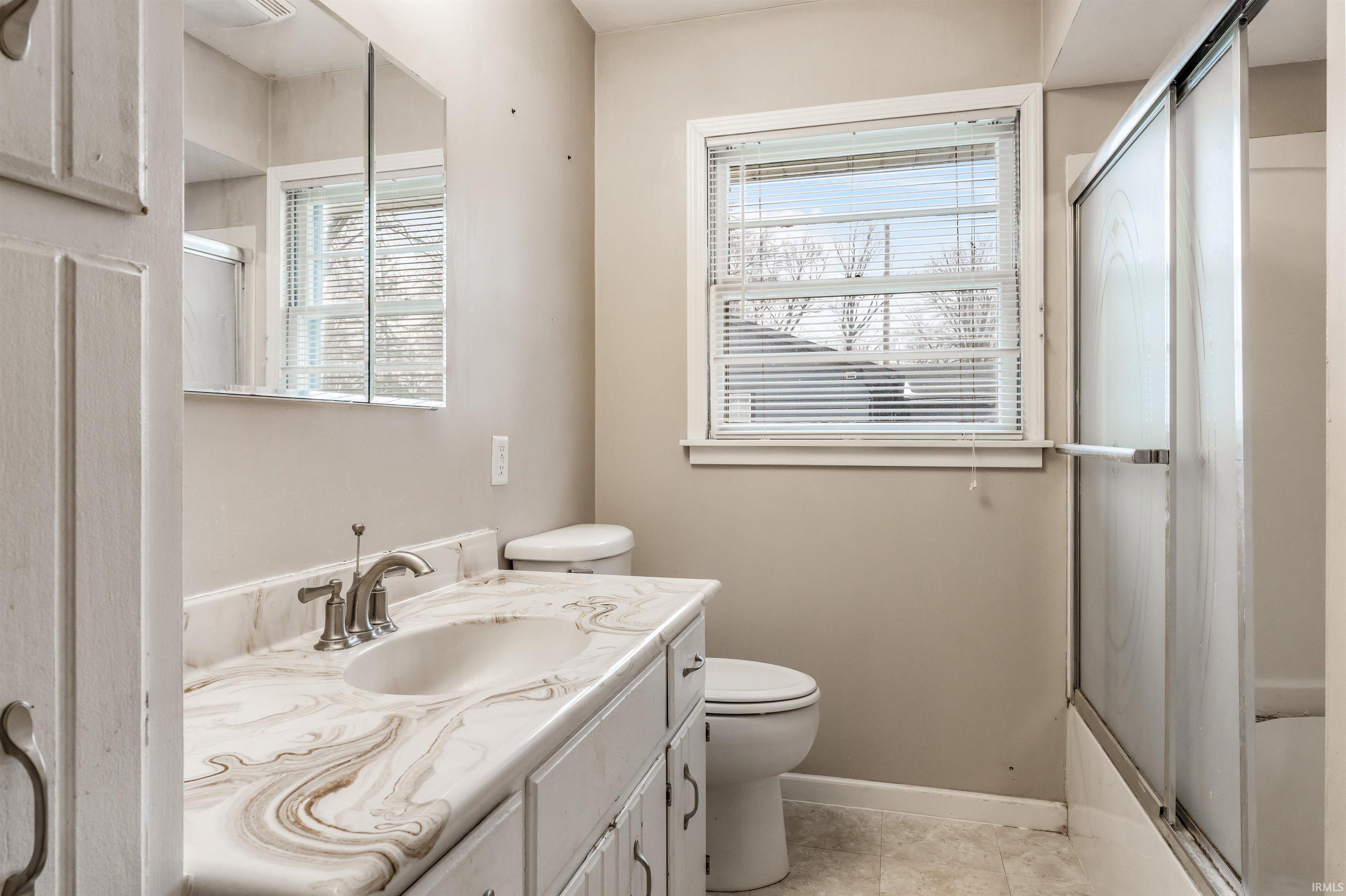 Photo 16 of 2725 Schaper Drive