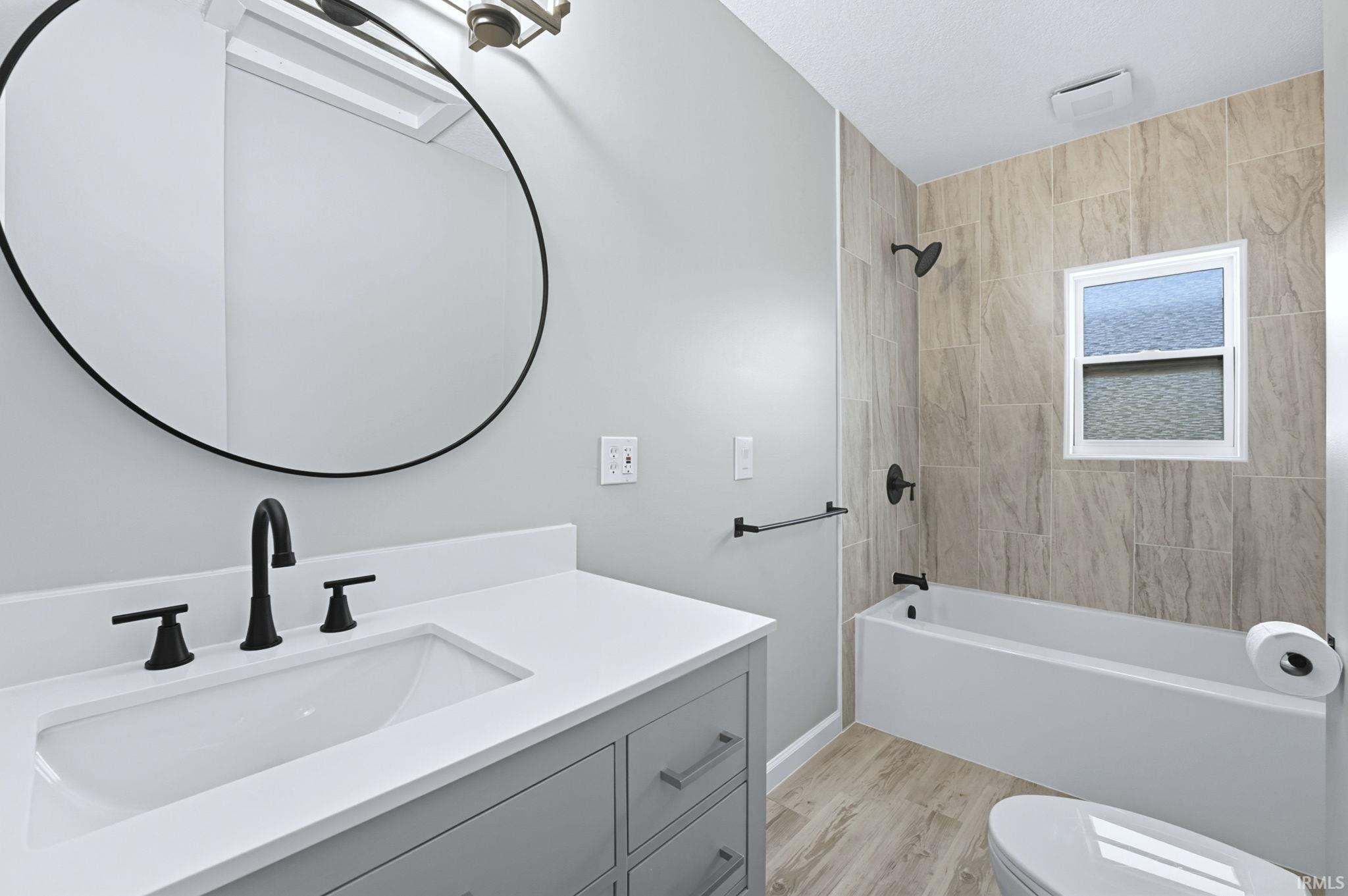 Photo 22 of 404 S Peters Street