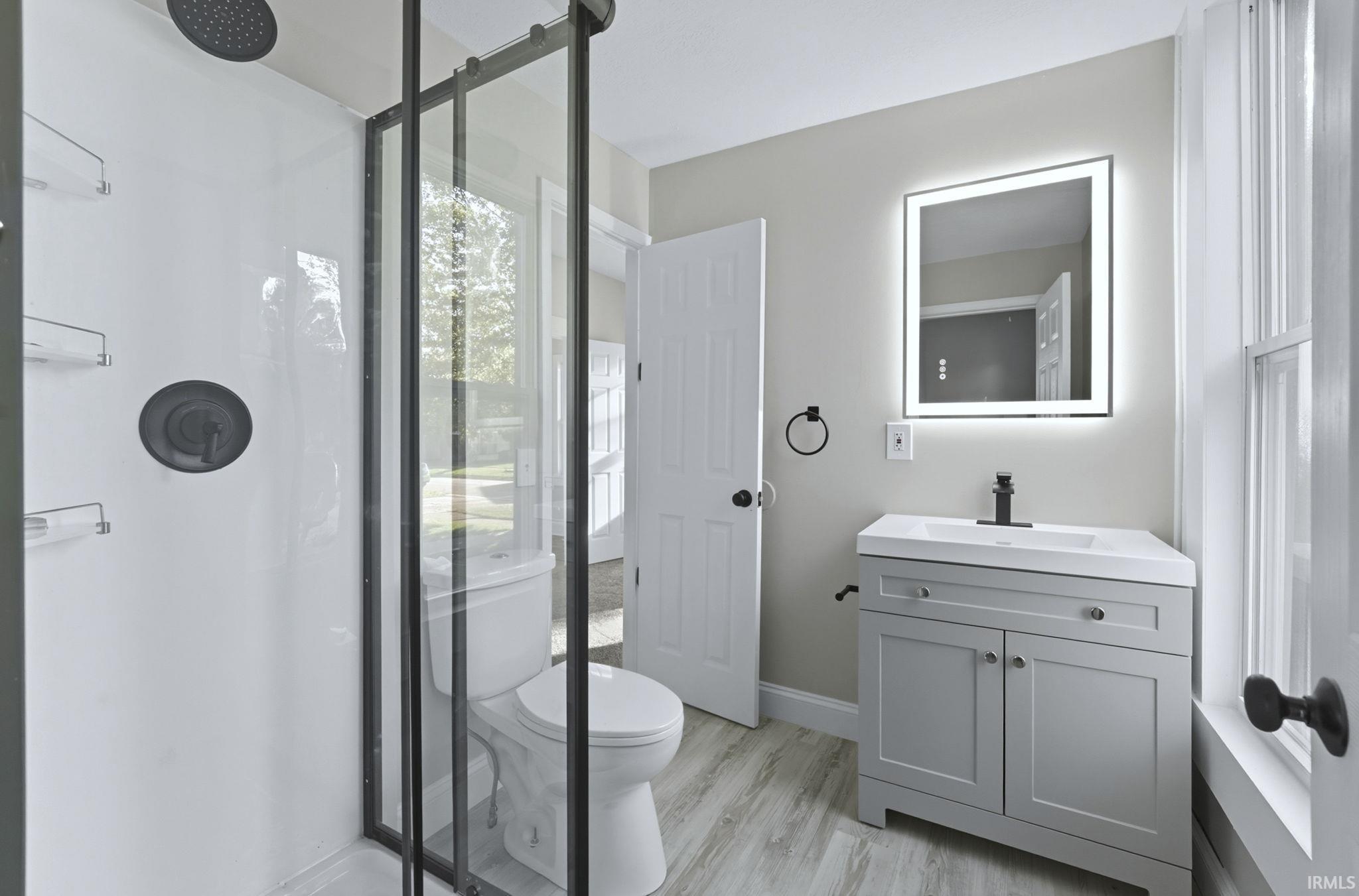 Photo 23 of 404 S Peters Street