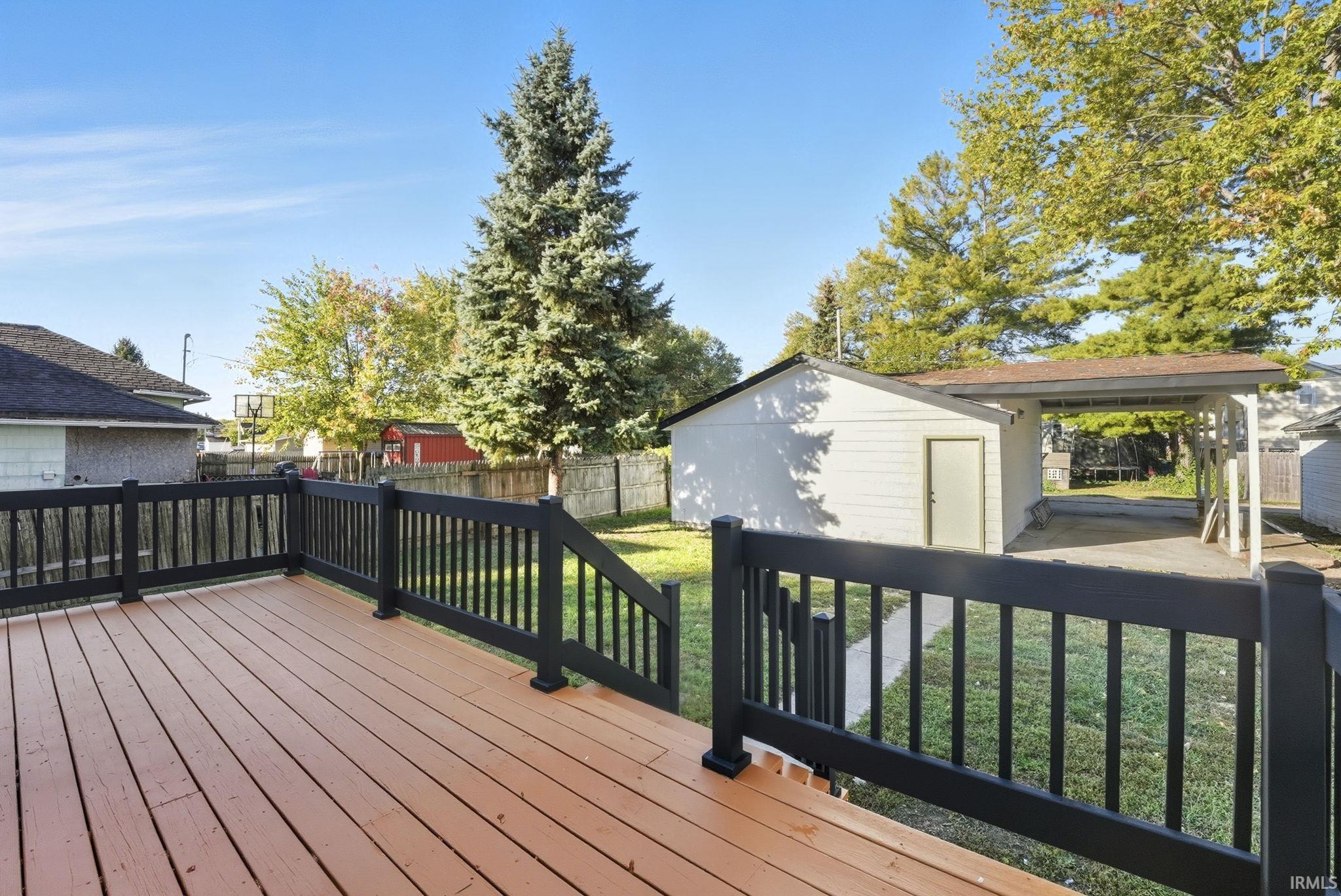 Photo 33 of 404 S Peters Street