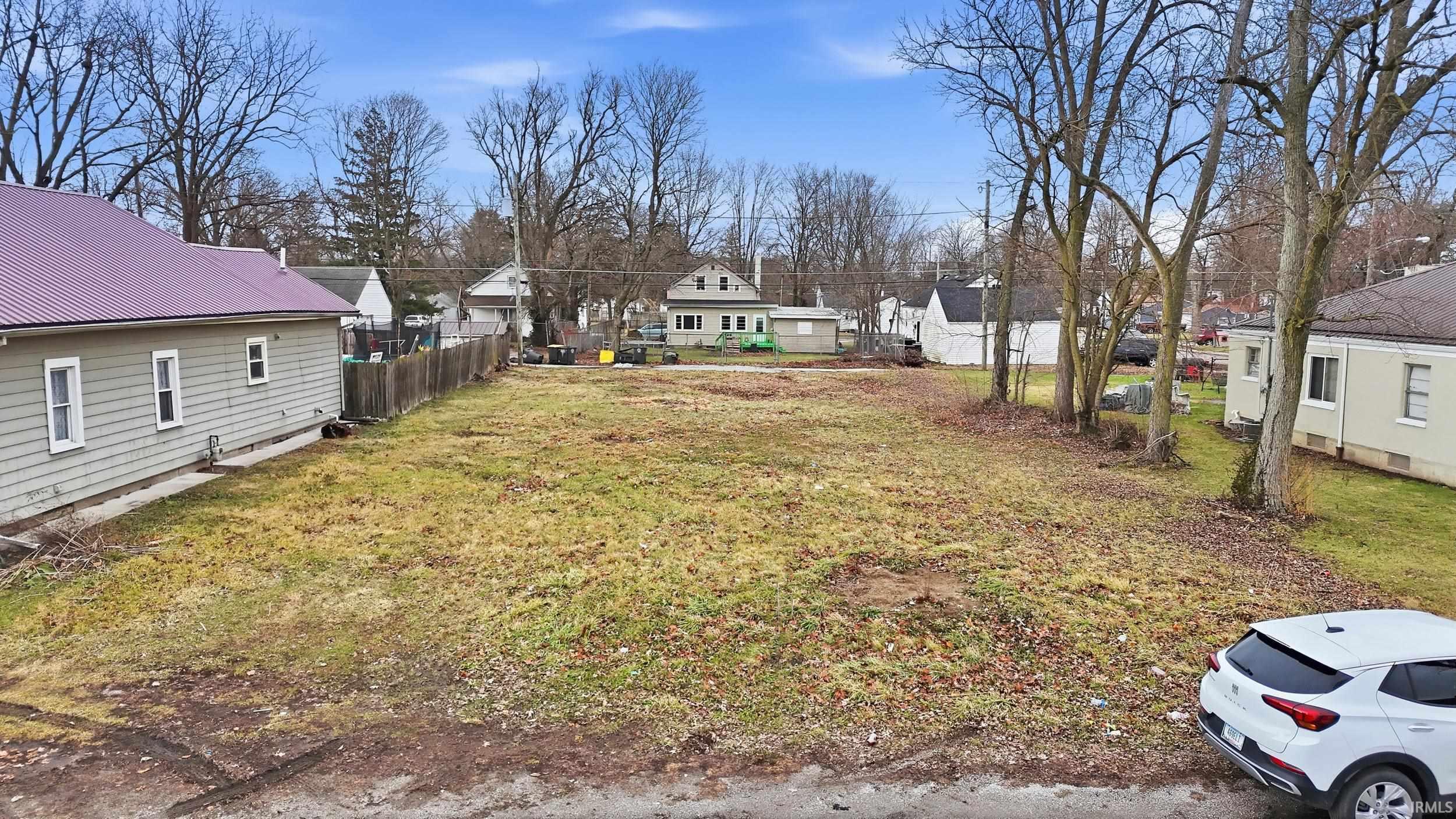 View of yard with a residential view