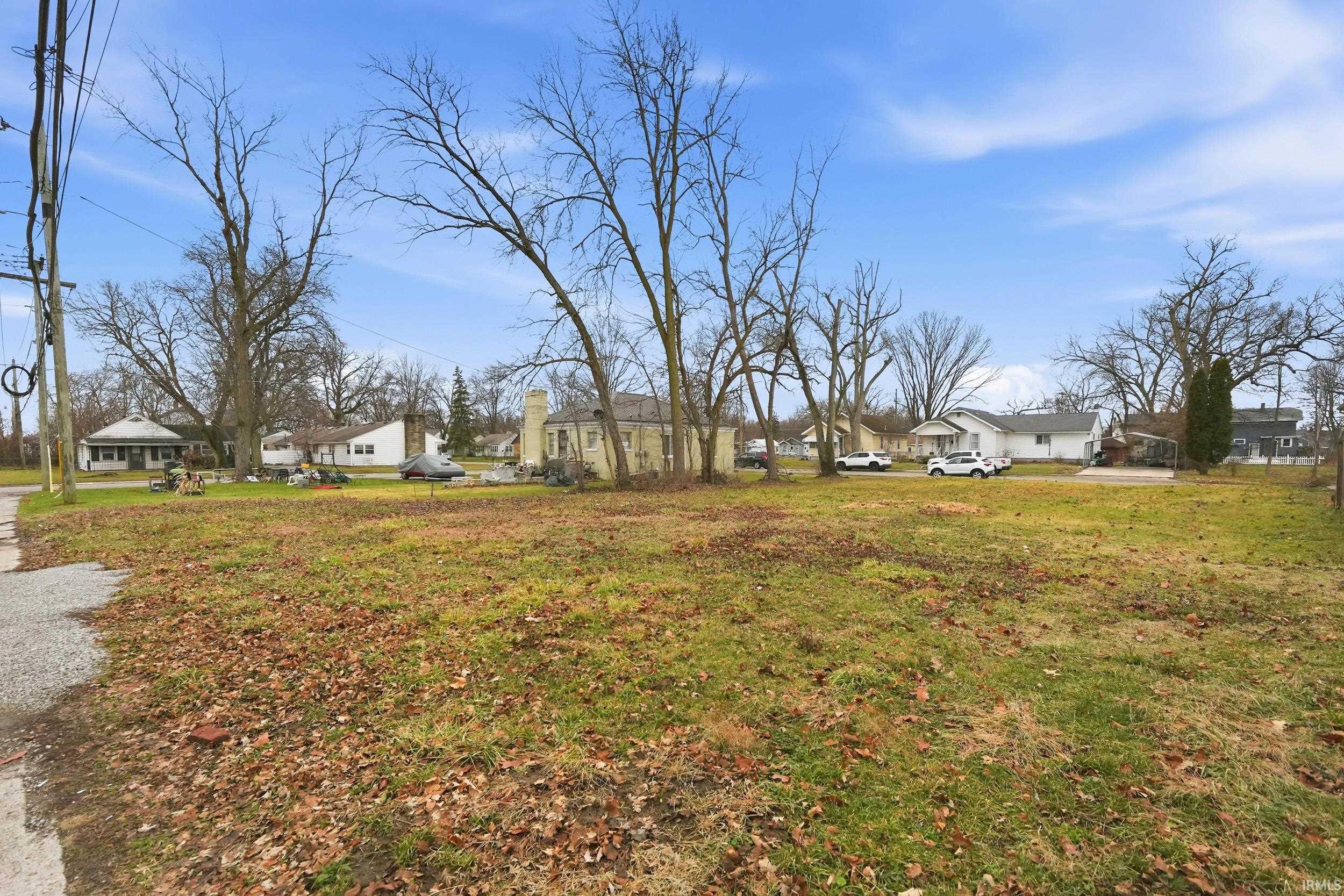View of yard featuring a residential view