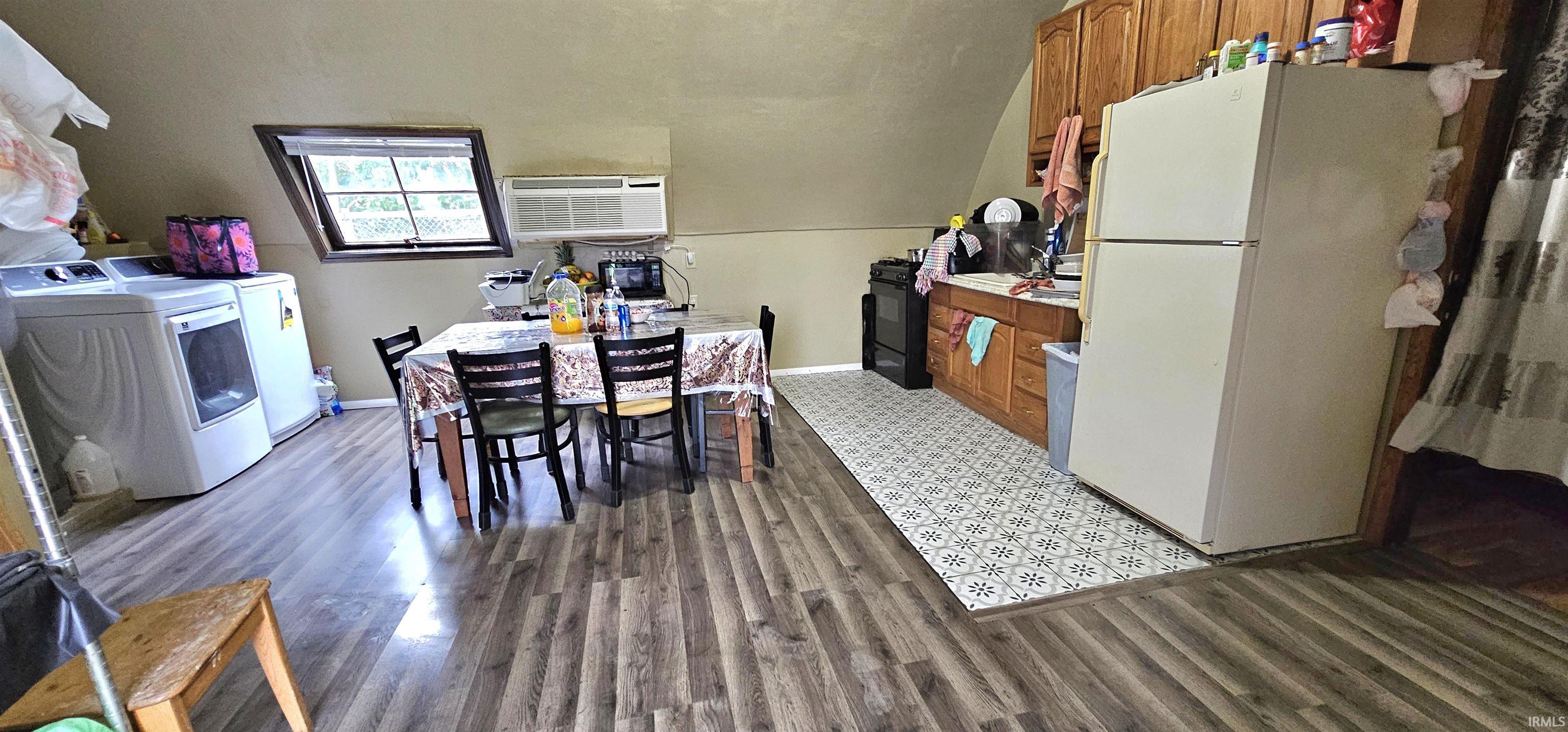 Photo 10 of 315 Dalman Avenue