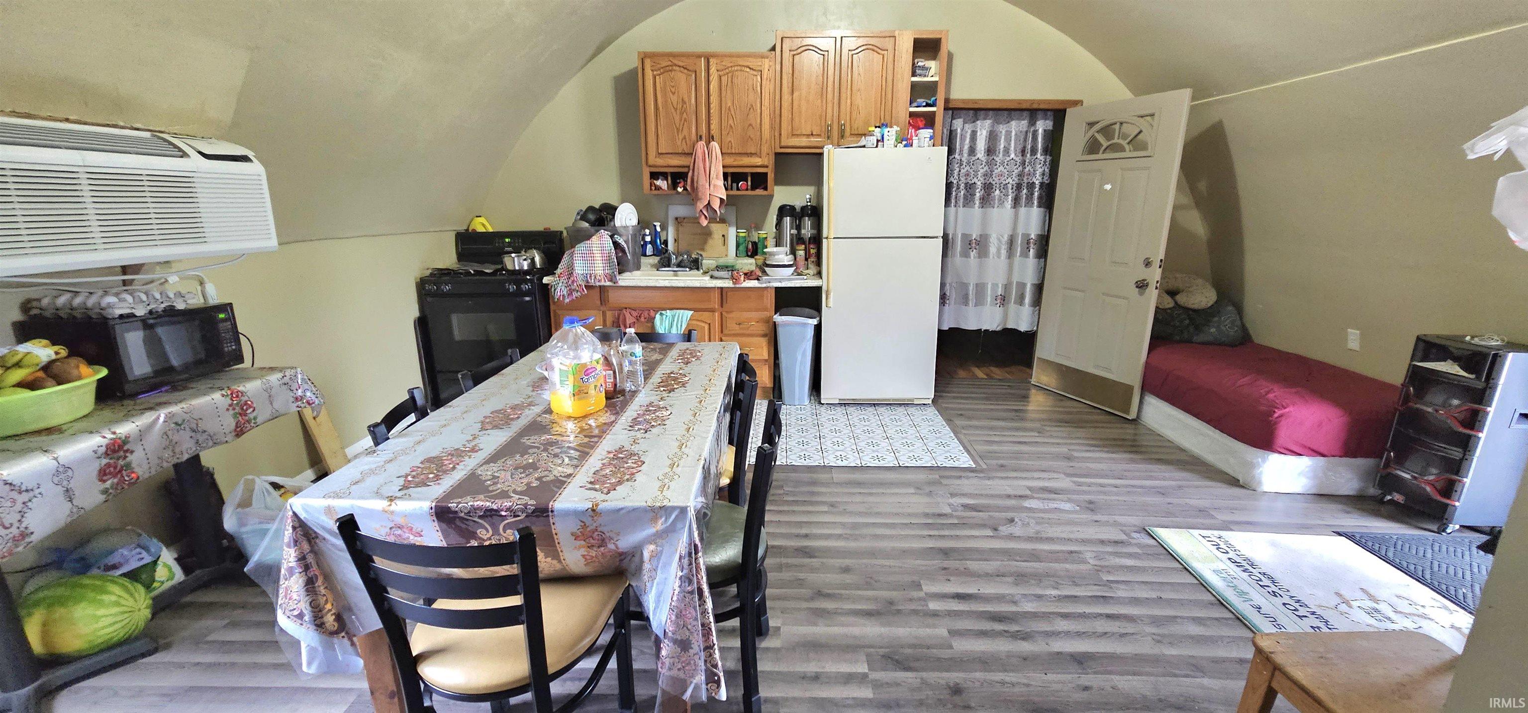 Photo 11 of 315 Dalman Avenue