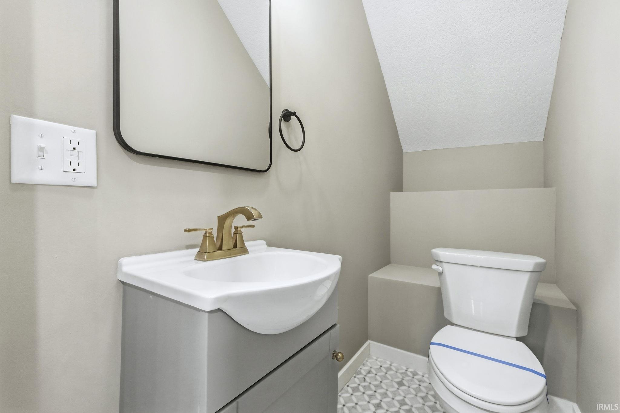 Photo 15 of 1220 Fairfield Avenue