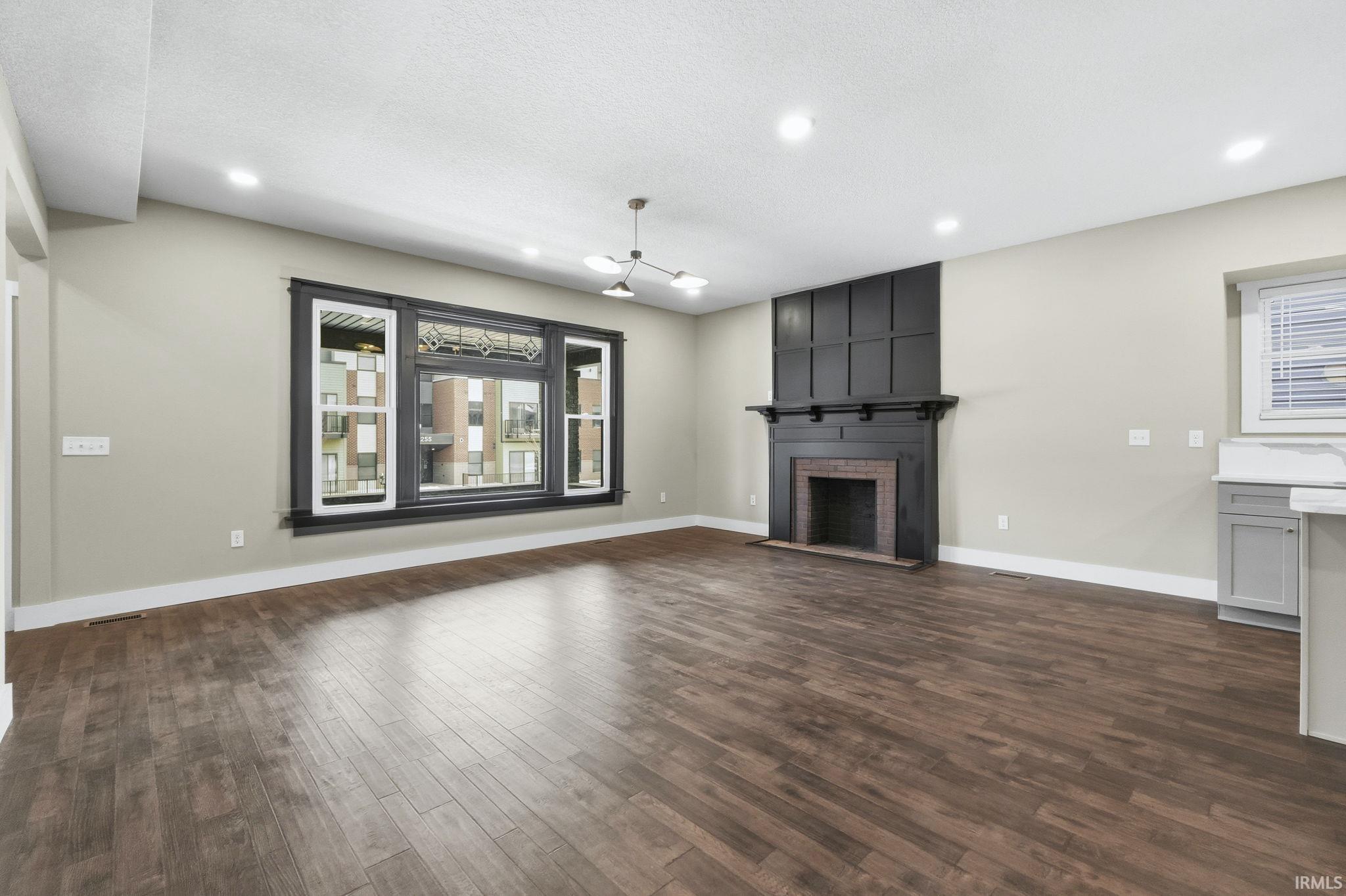 Photo 3 of 1220 Fairfield Avenue