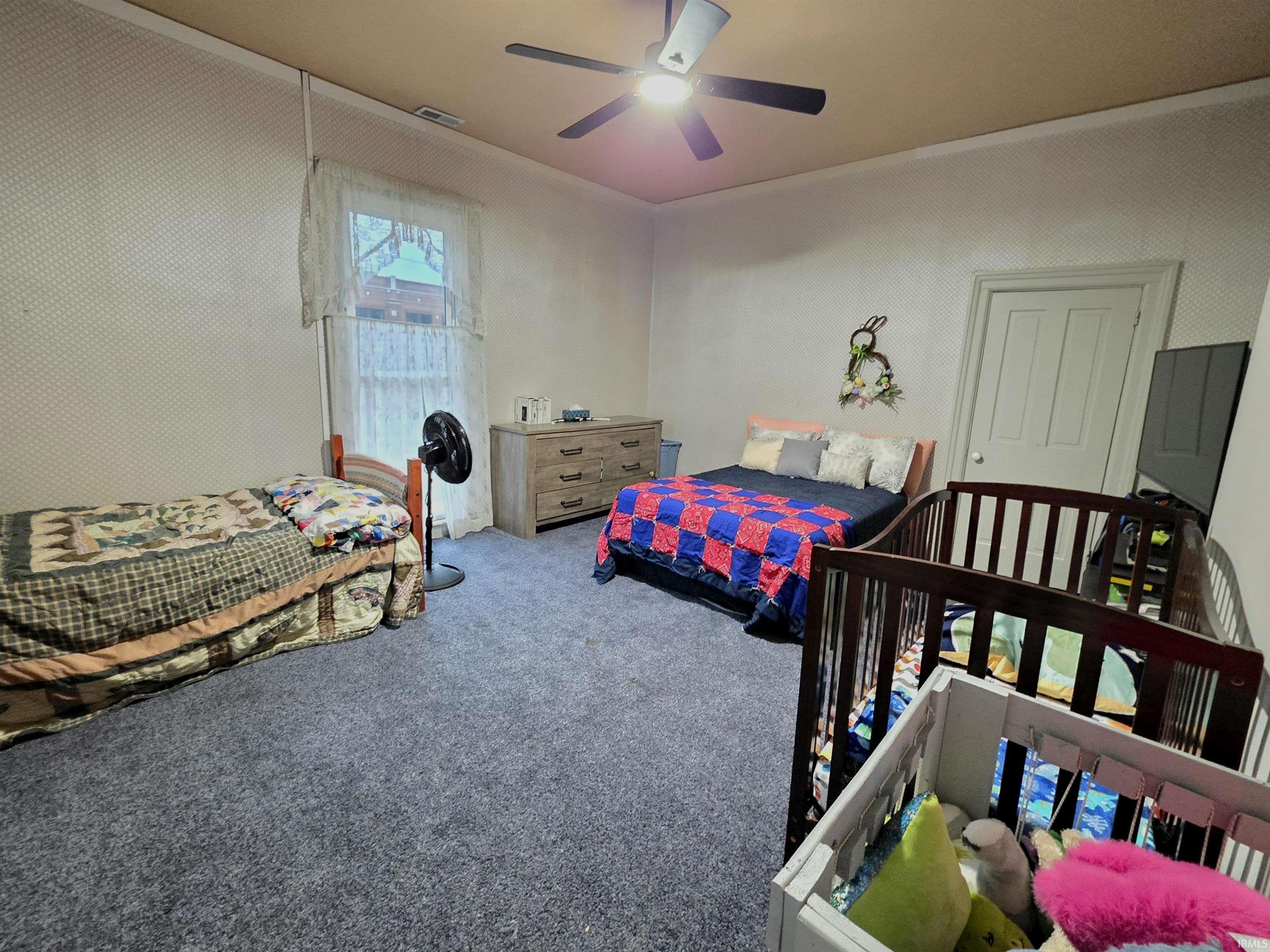 Photo 24 of 408 E Diamond Street