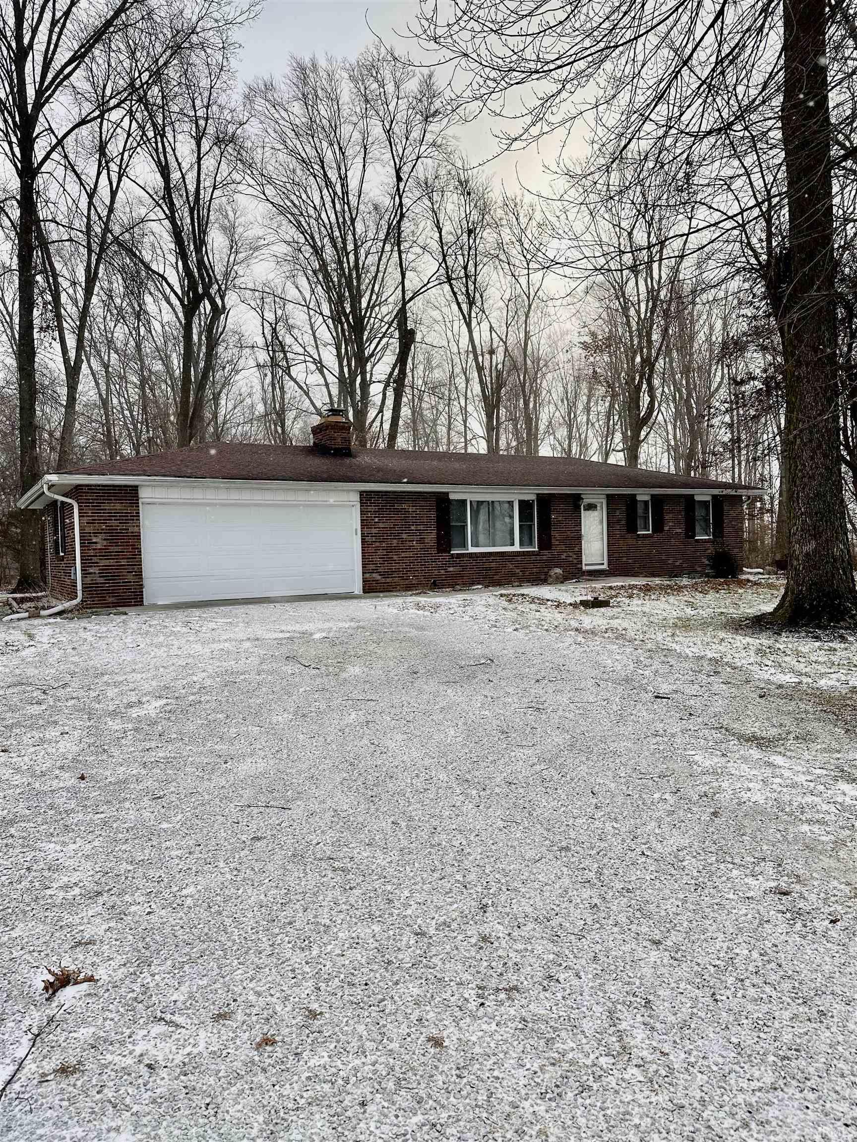 Homes for sale in Galveston, IN | 11909 S County Road 800 E, Galveston, IN 46932 | MLS# 202549869