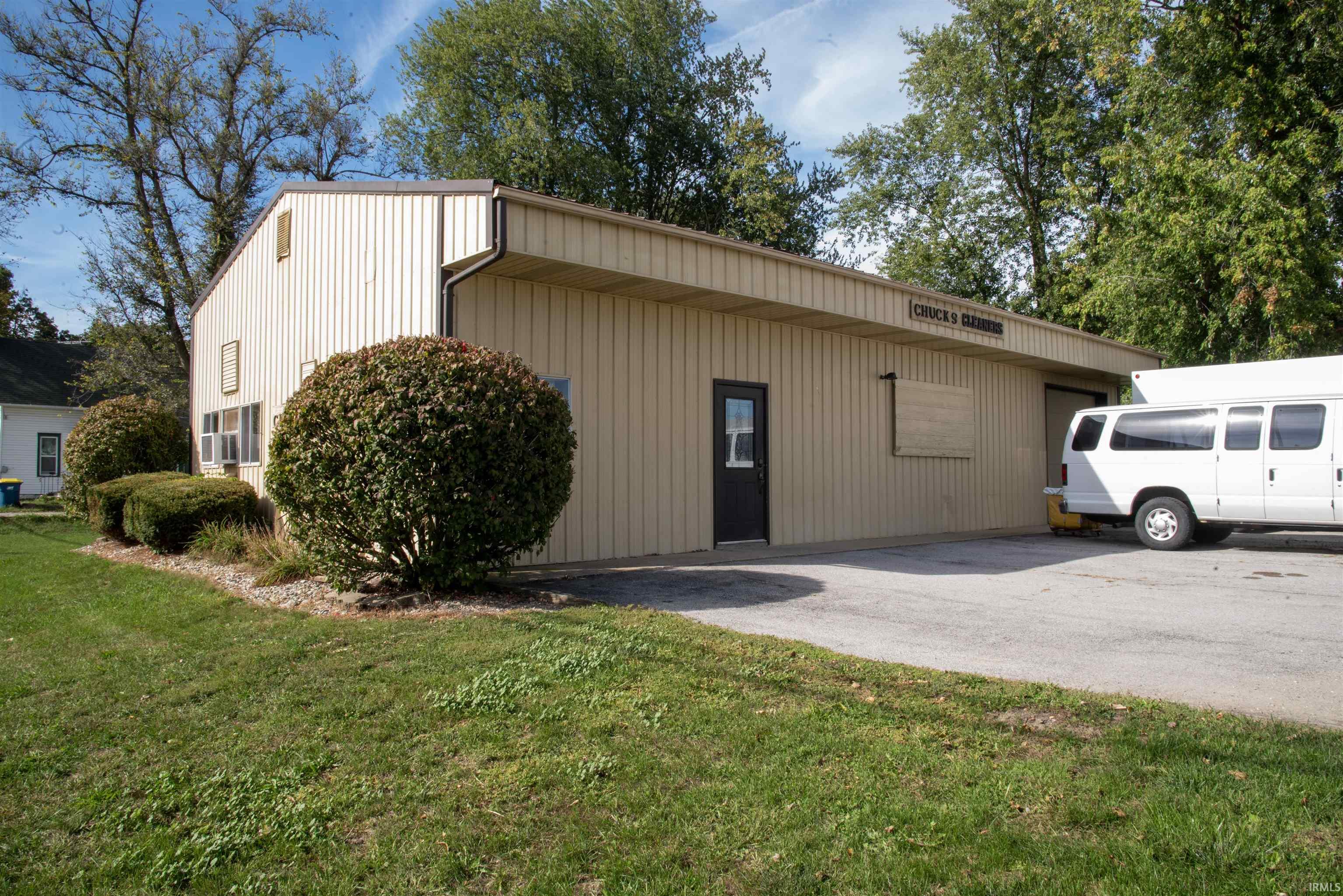 Photo 23 of 3820 E Bellefontaine Road