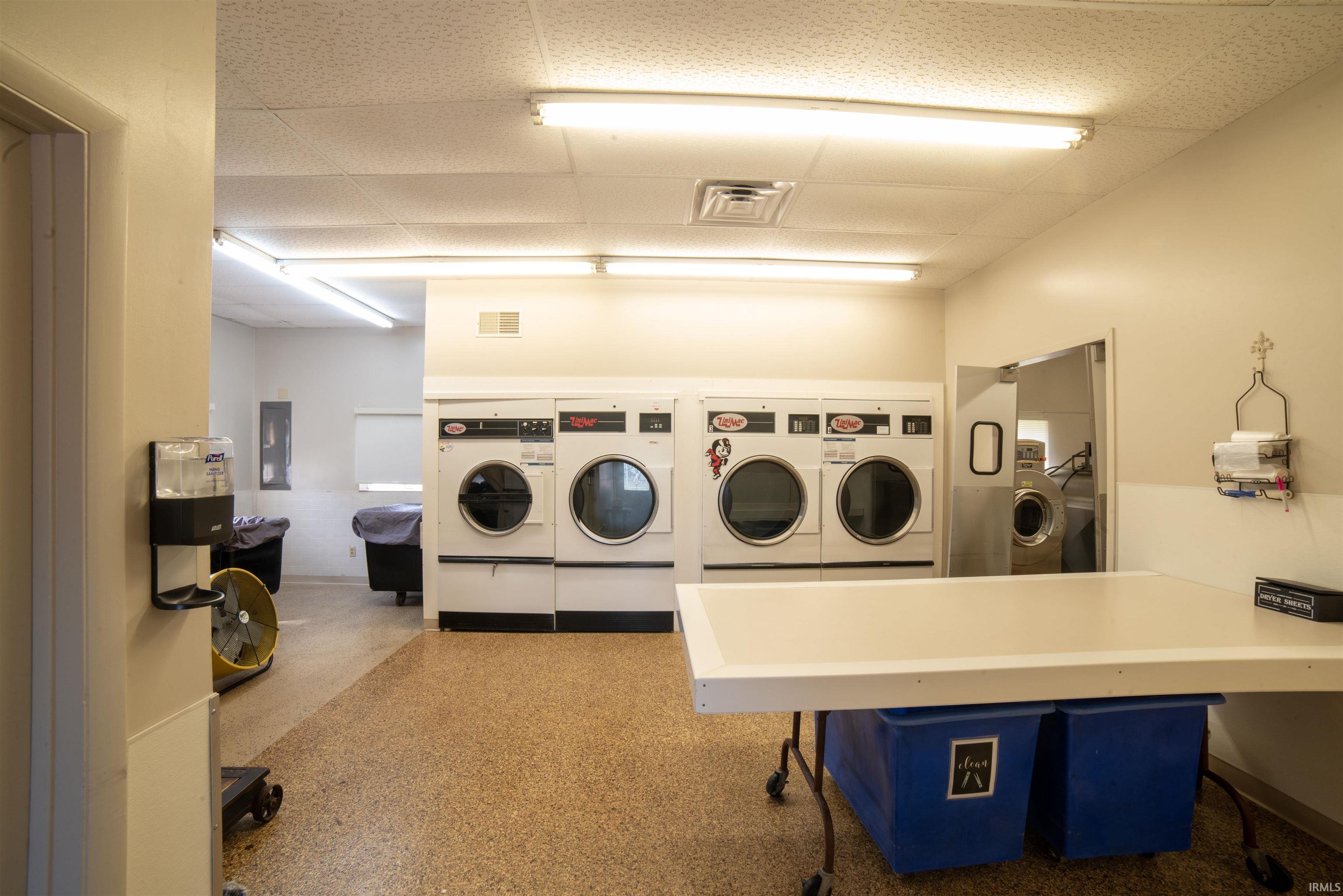 Photo 6 of 3820 E Bellefontaine Road