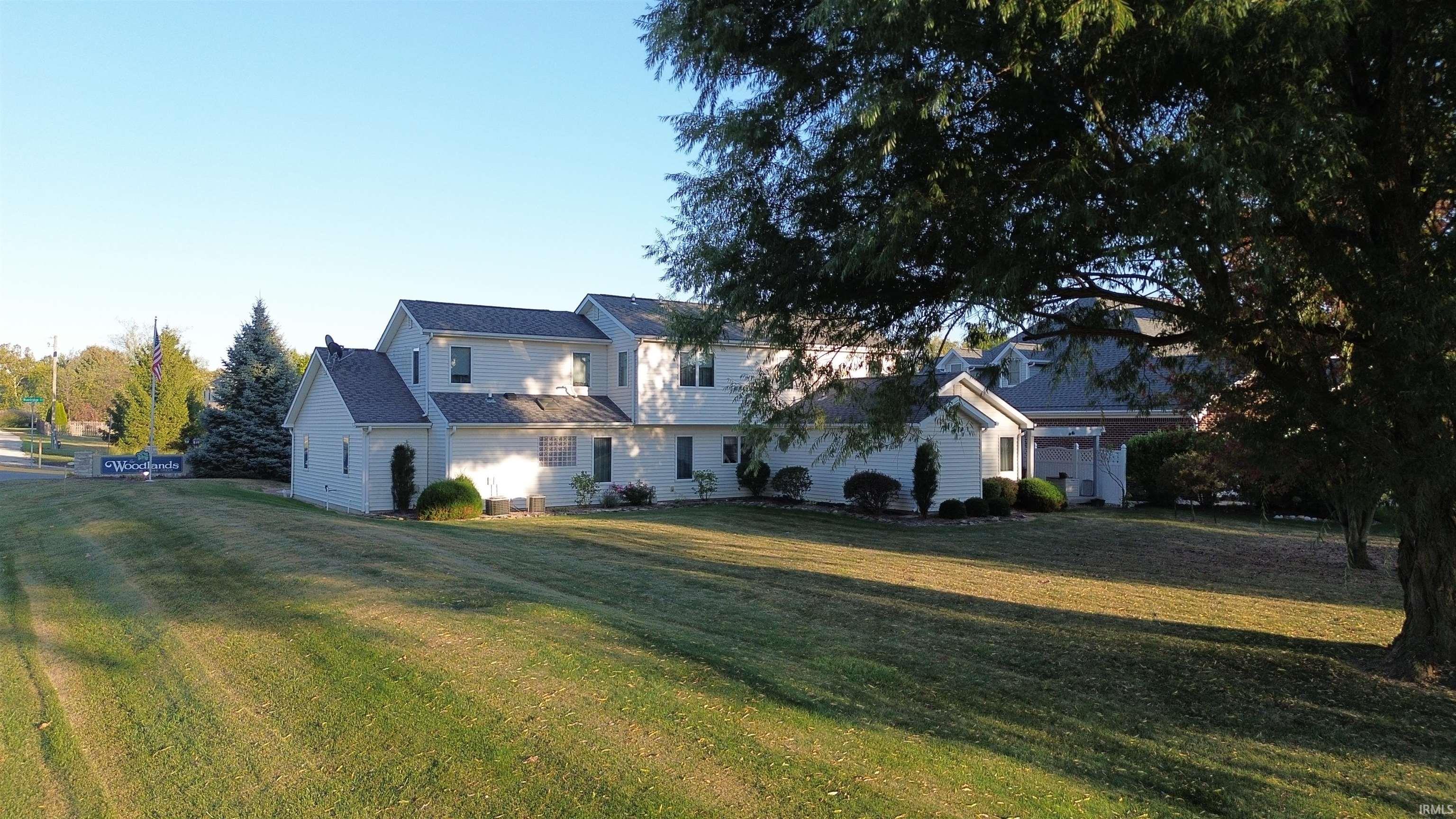 Photo 23 of 927 Woodridge Court