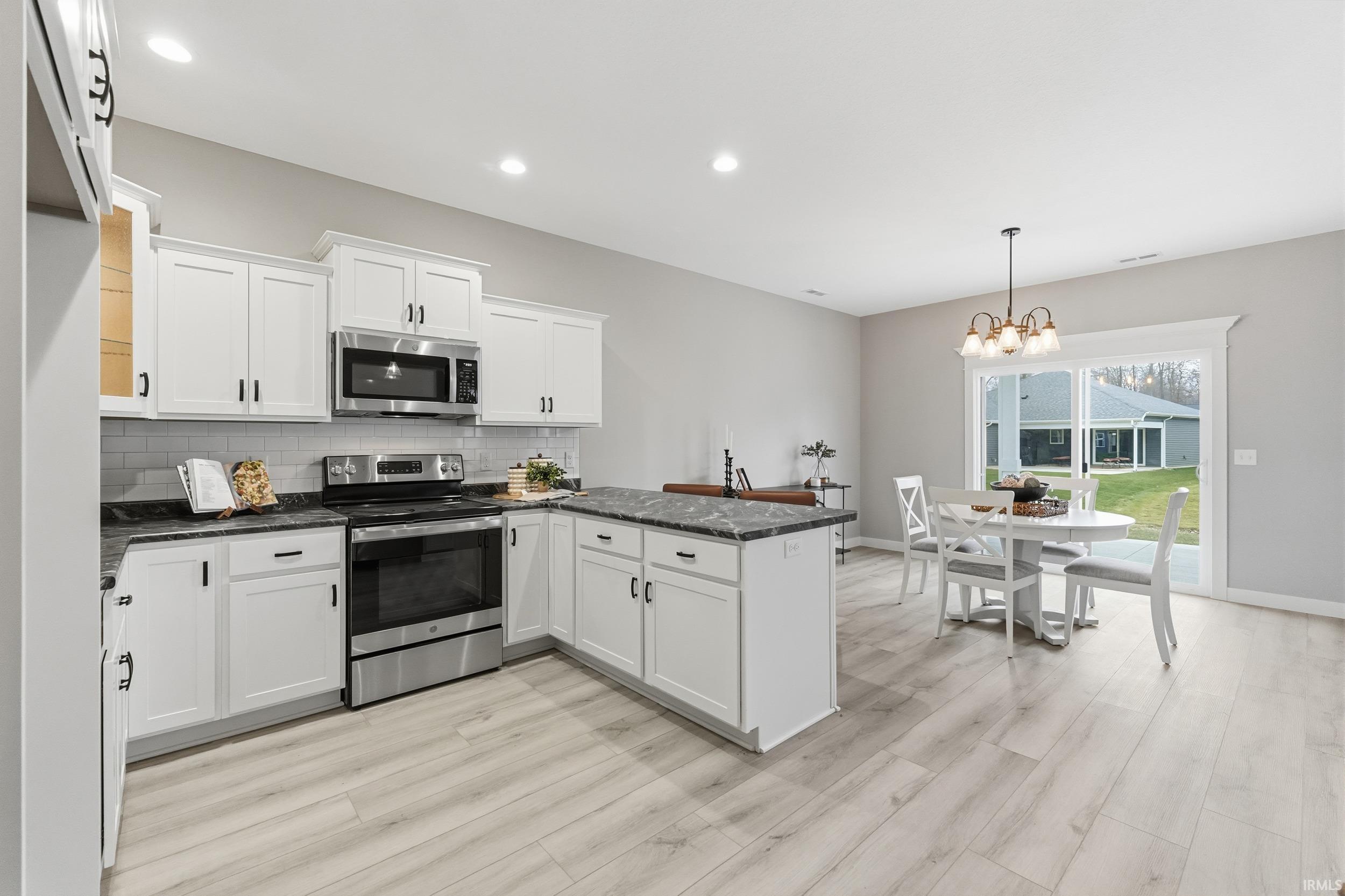 Photo 11 of 860 Bingham Pass