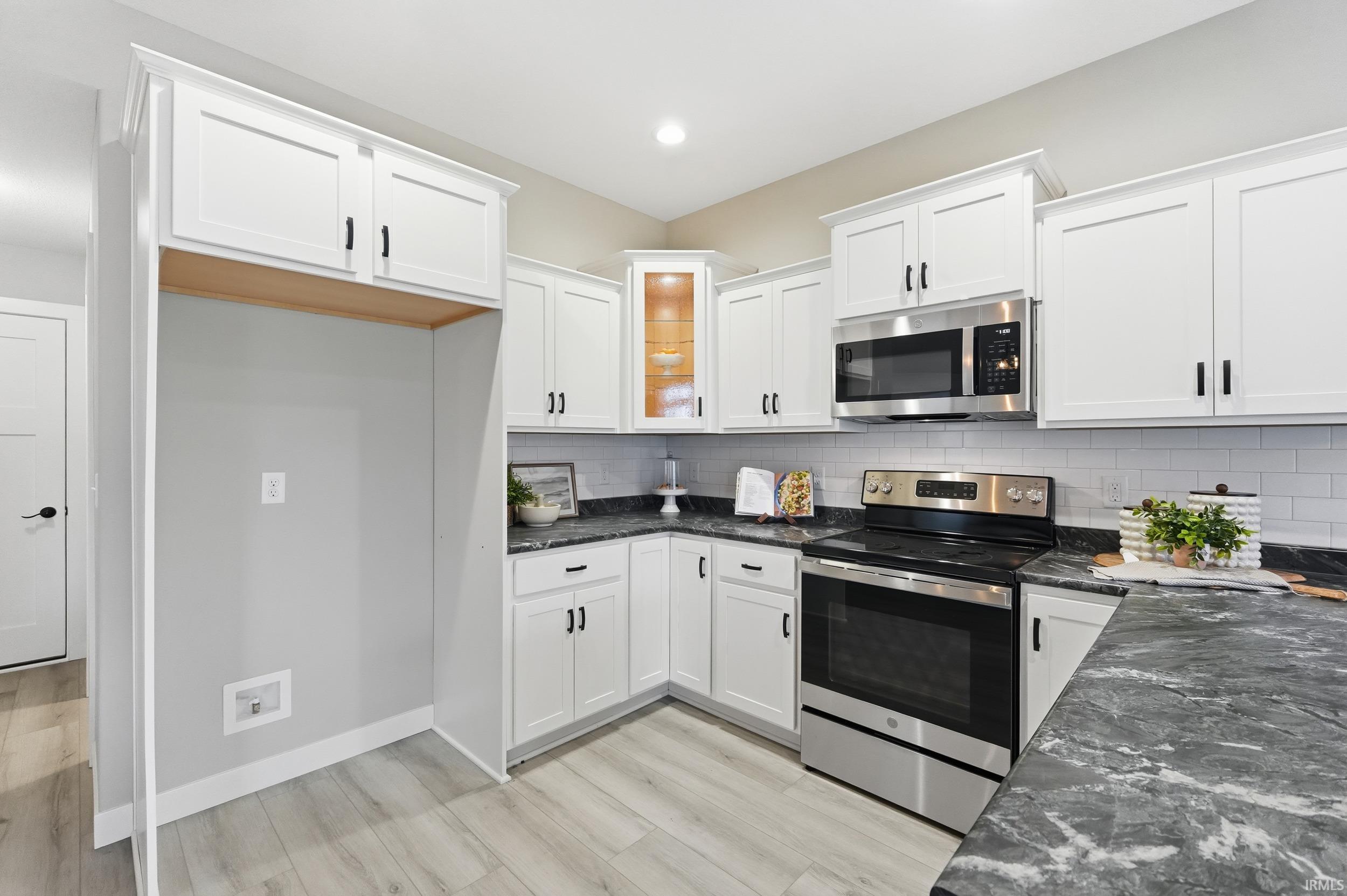 Photo 8 of 860 Bingham Pass