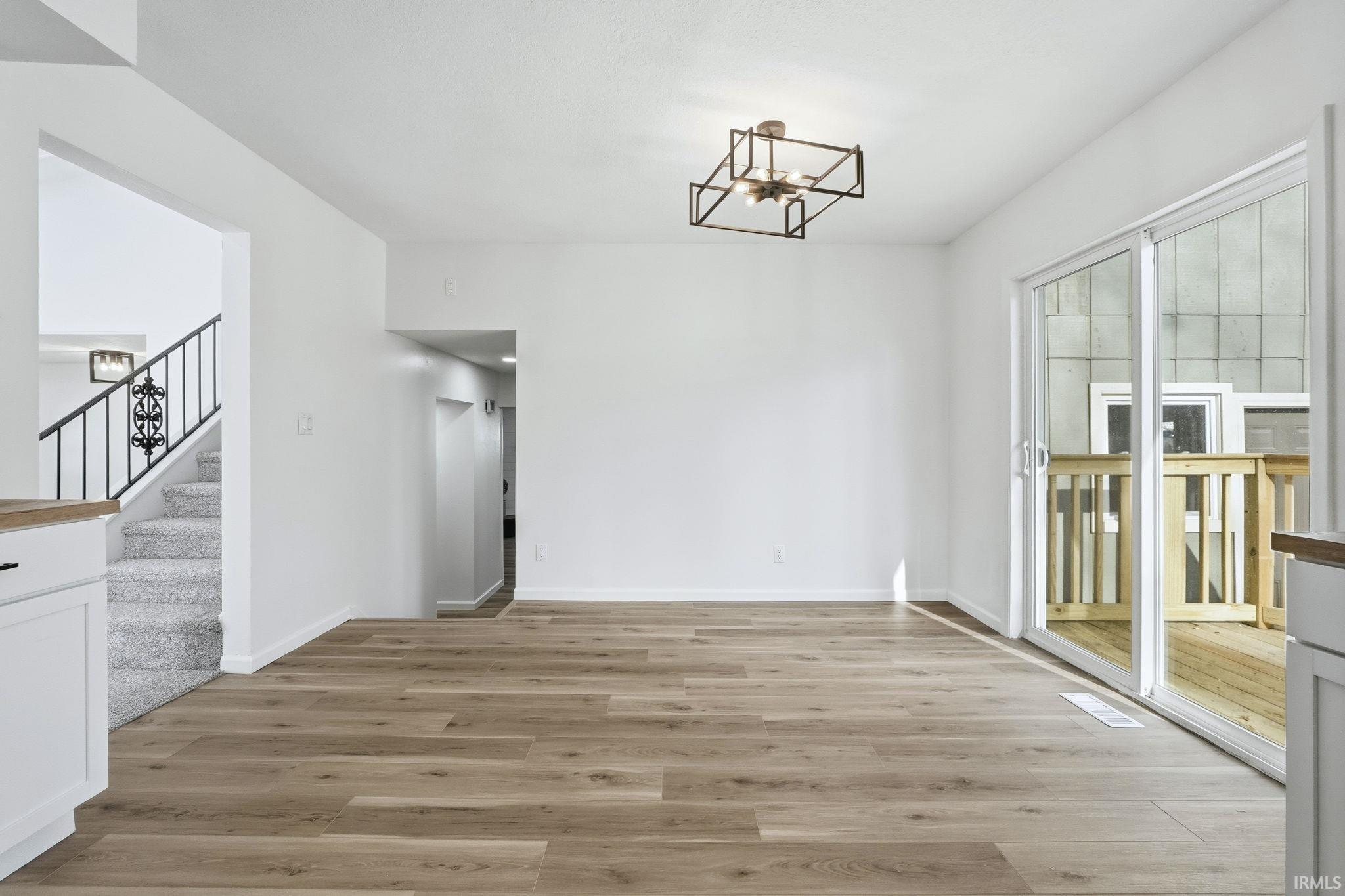 In kitchen dining option