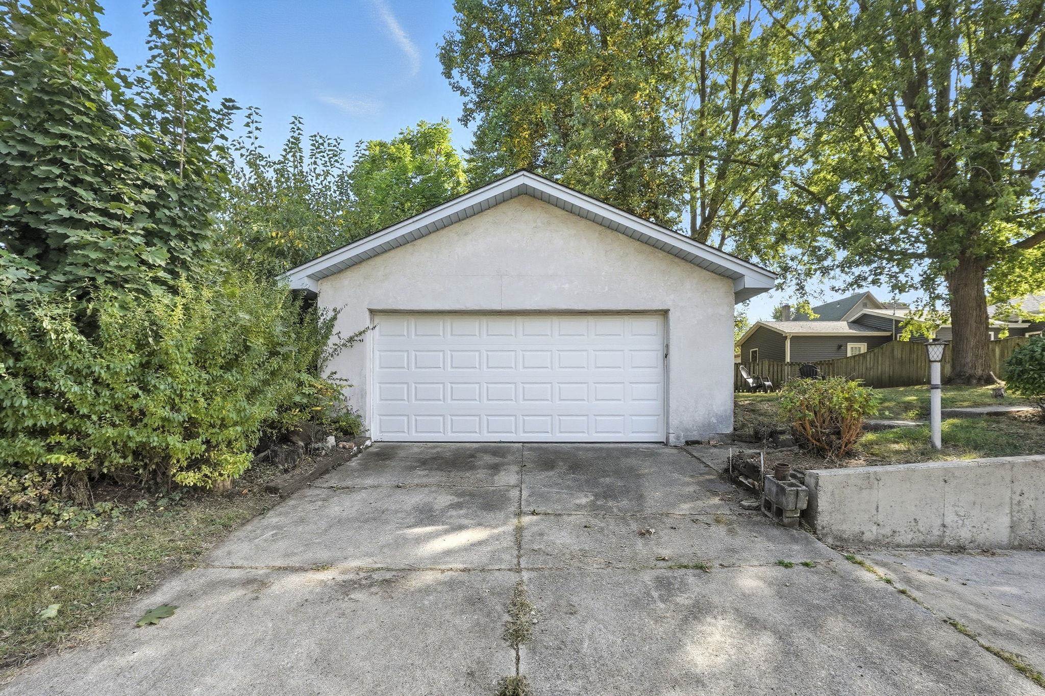 Photo 2 of 410 N Cedar Street