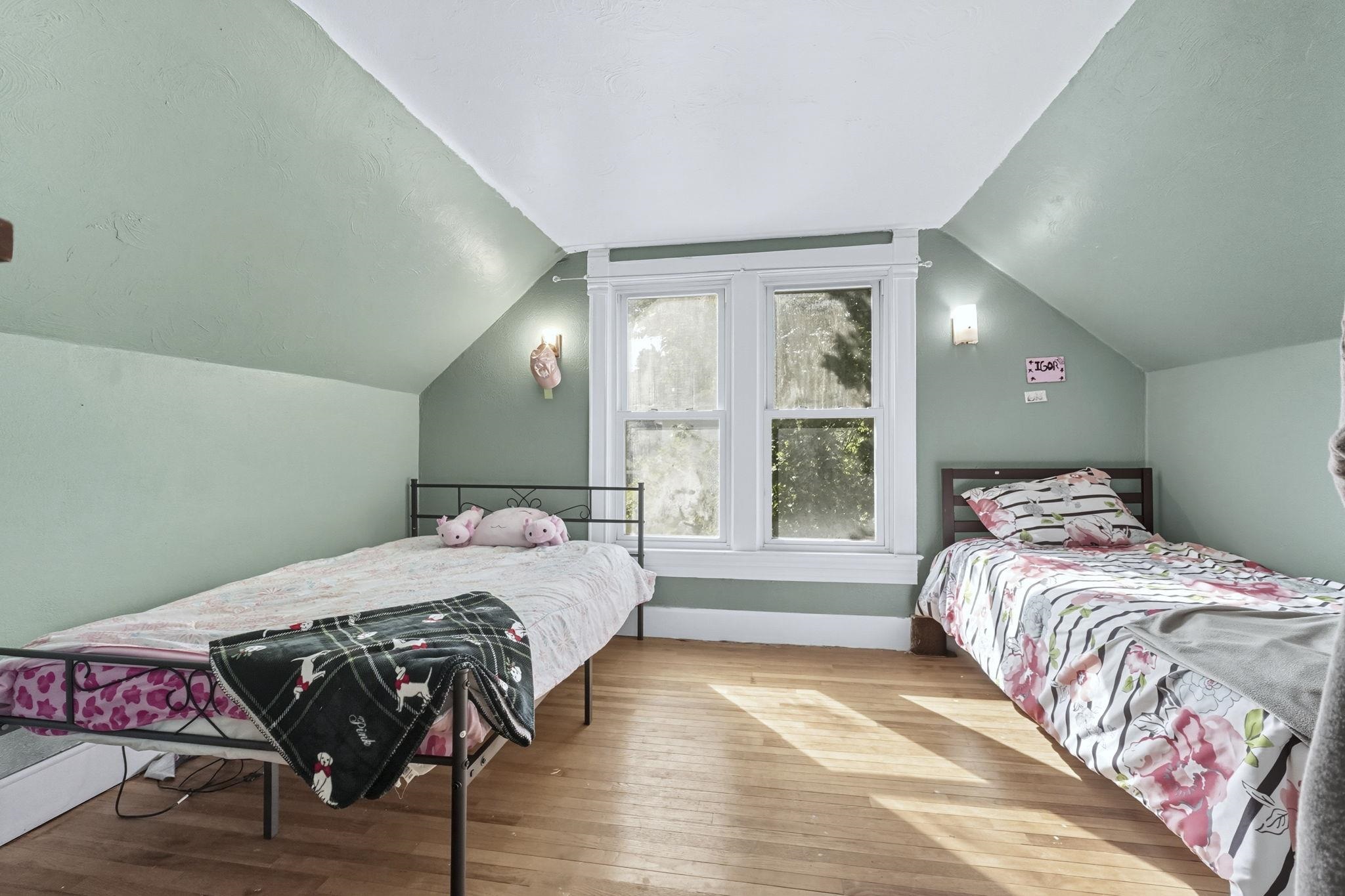 Photo 22 of 410 N Cedar Street