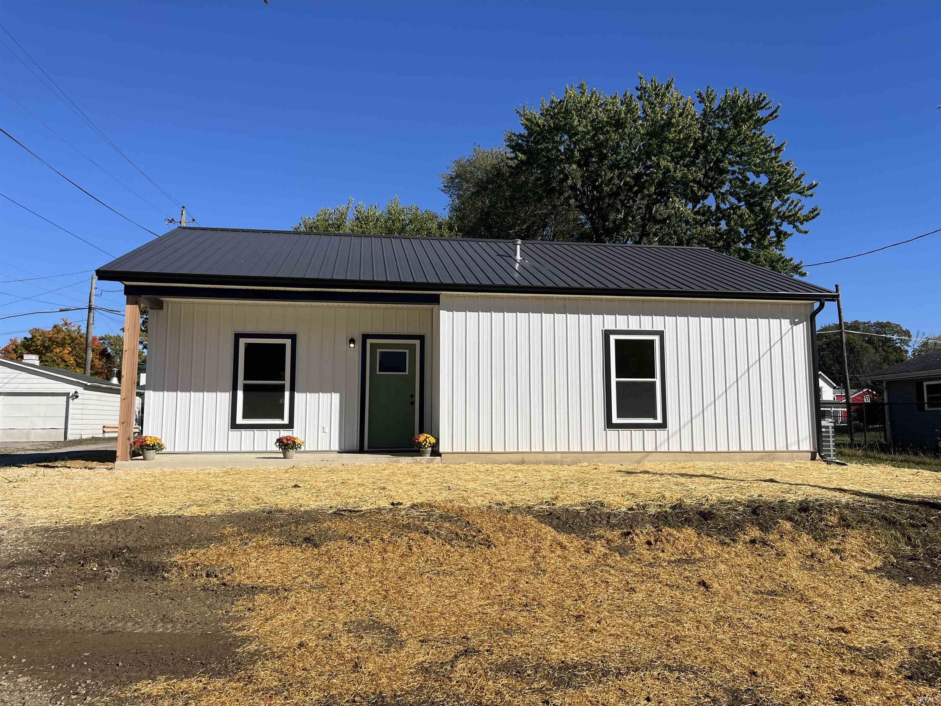 Homes for sale in Hartford City, IN | 508 N Cherry St, Hartford City, IN 47348 | MLS# 202600679