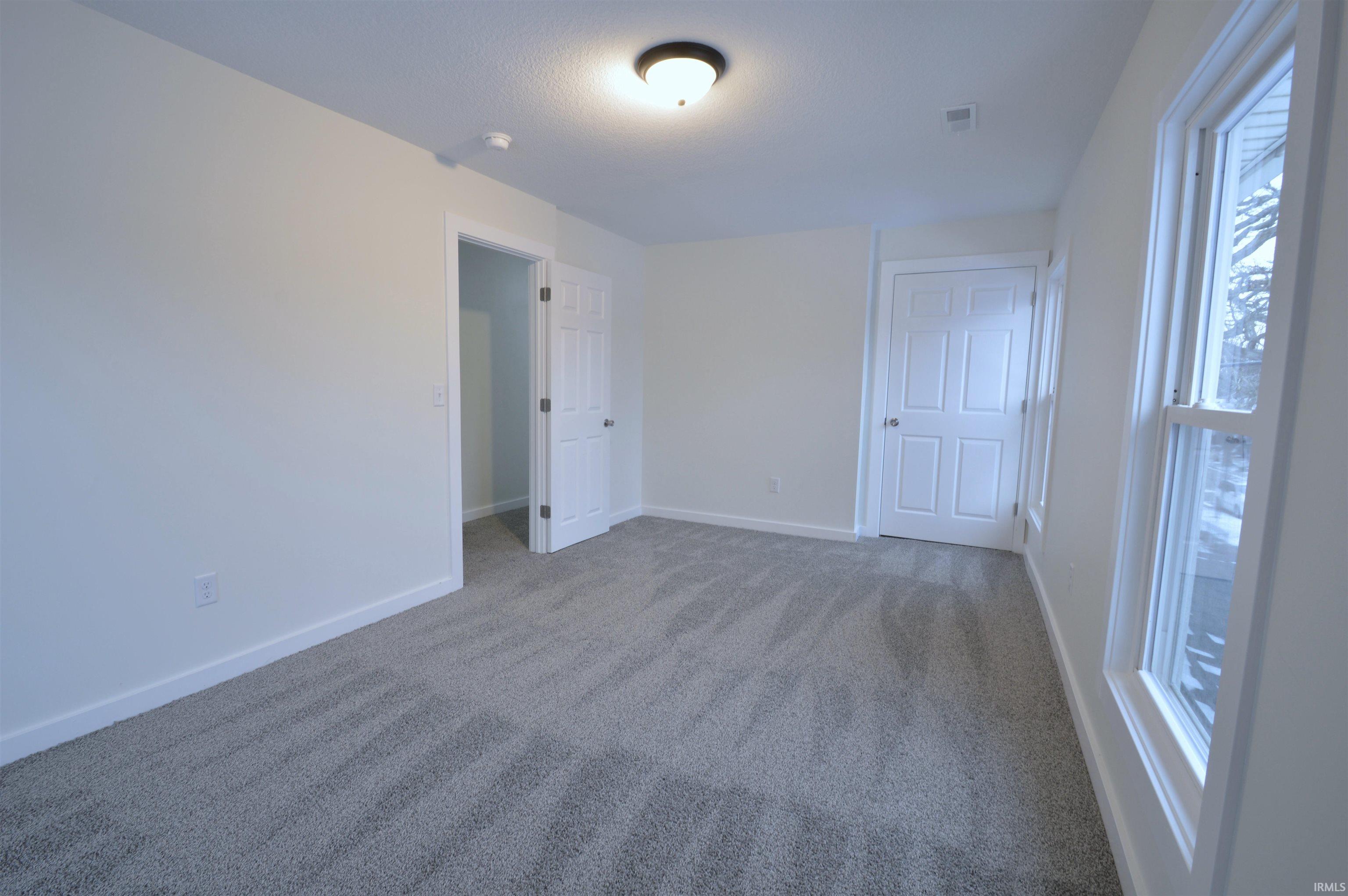 Photo 19 of 925 Archer Avenue