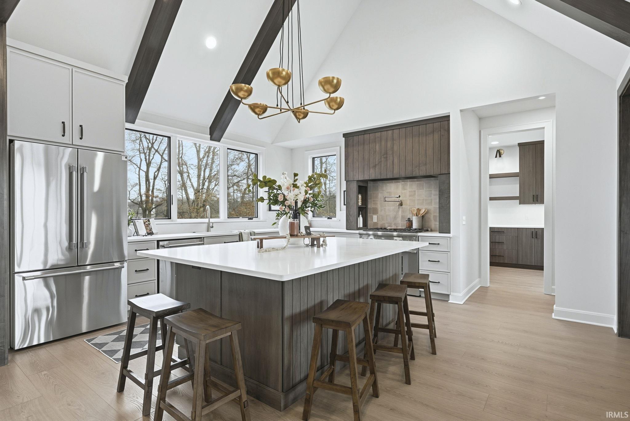 Photo 11 of 607 E Basalt Drive