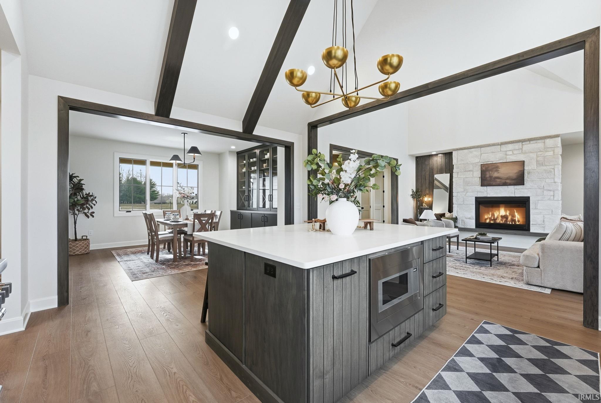 Photo 13 of 607 E Basalt Drive