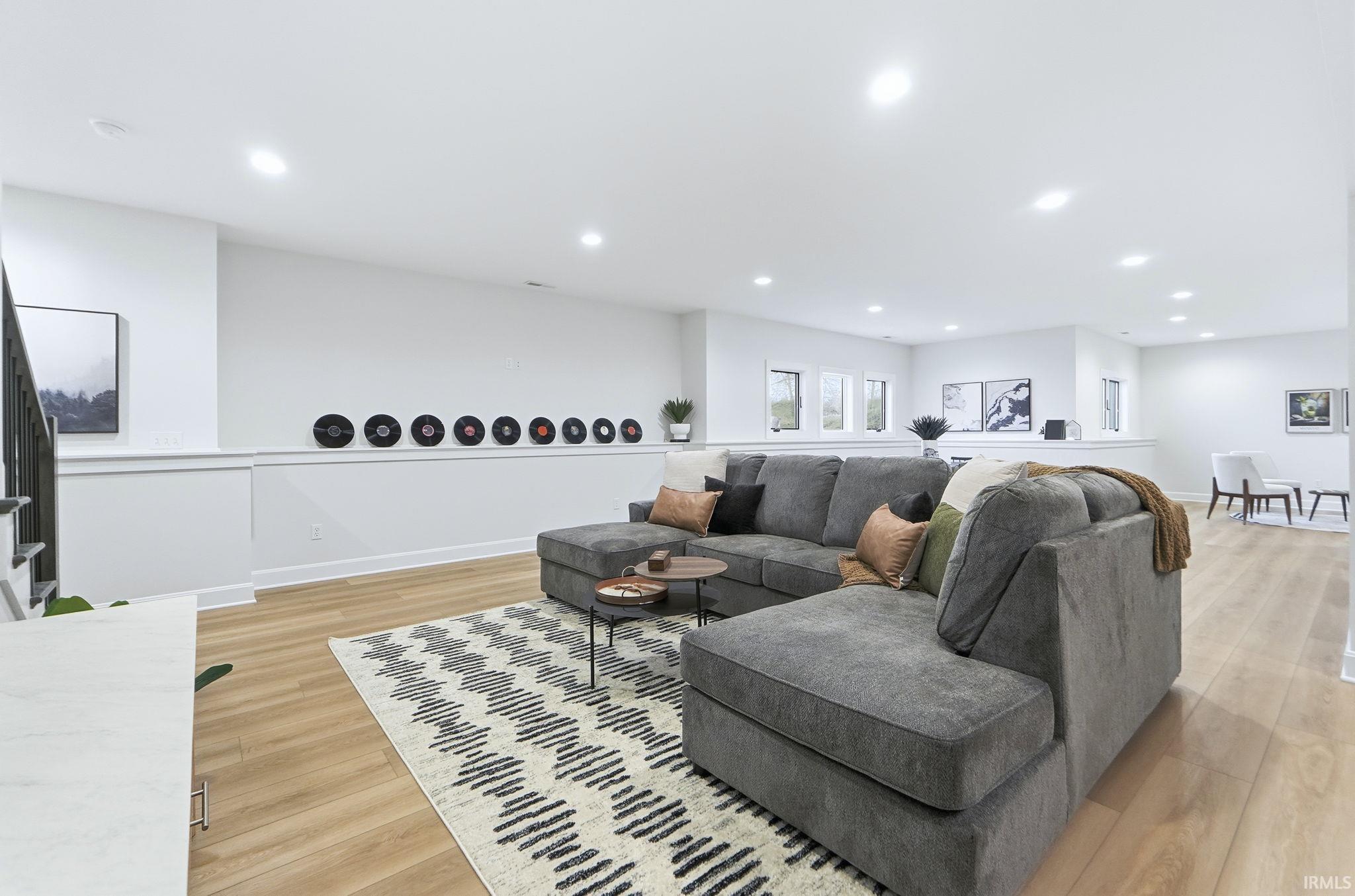 Photo 22 of 607 E Basalt Drive