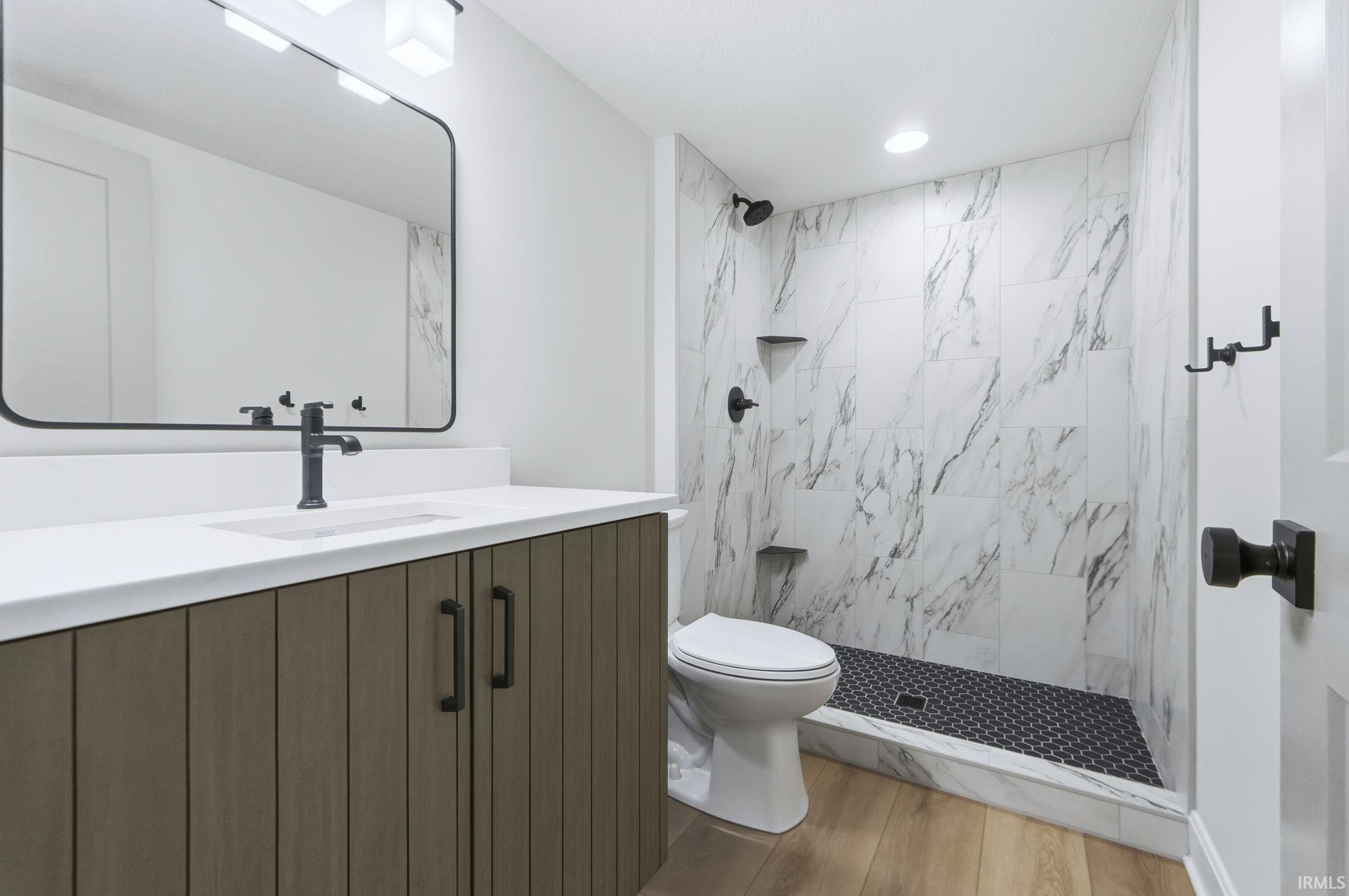 Photo 28 of 607 E Basalt Drive